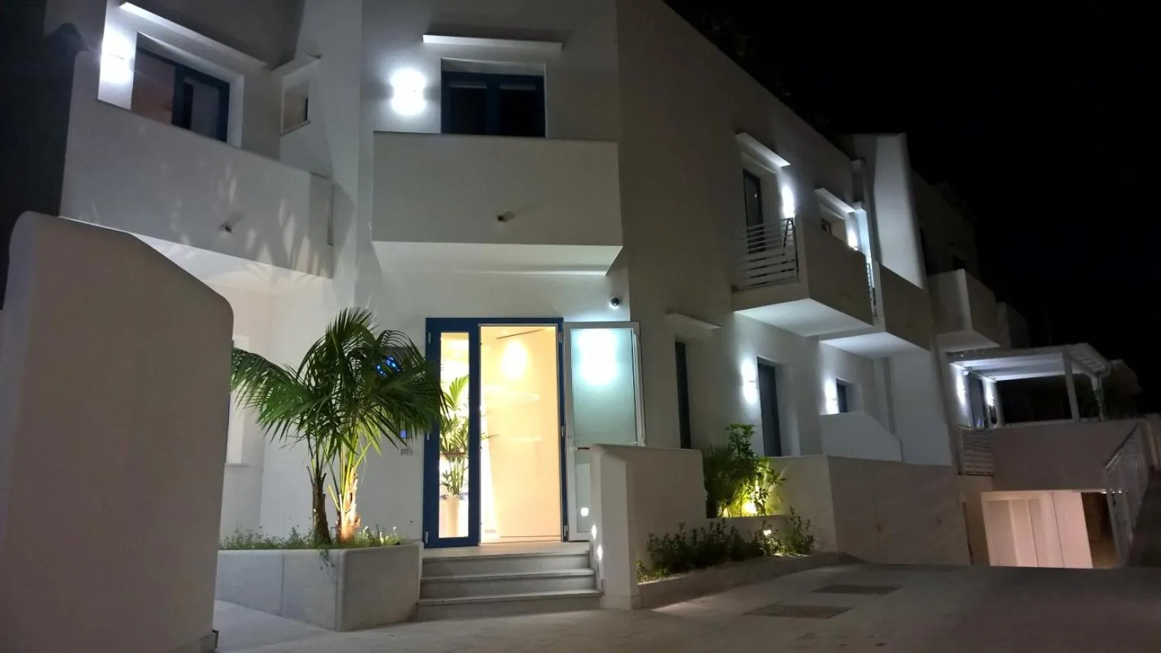 Facade/entrance in Hermes Hotel