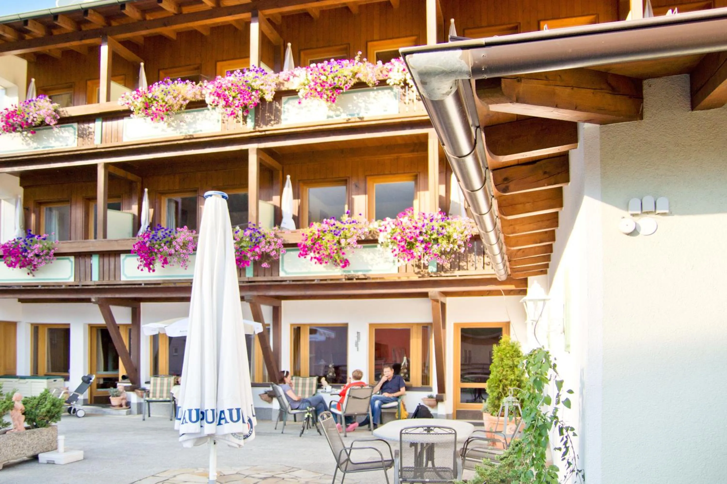 Facade/entrance in Hotel Garni Hainbacherhof