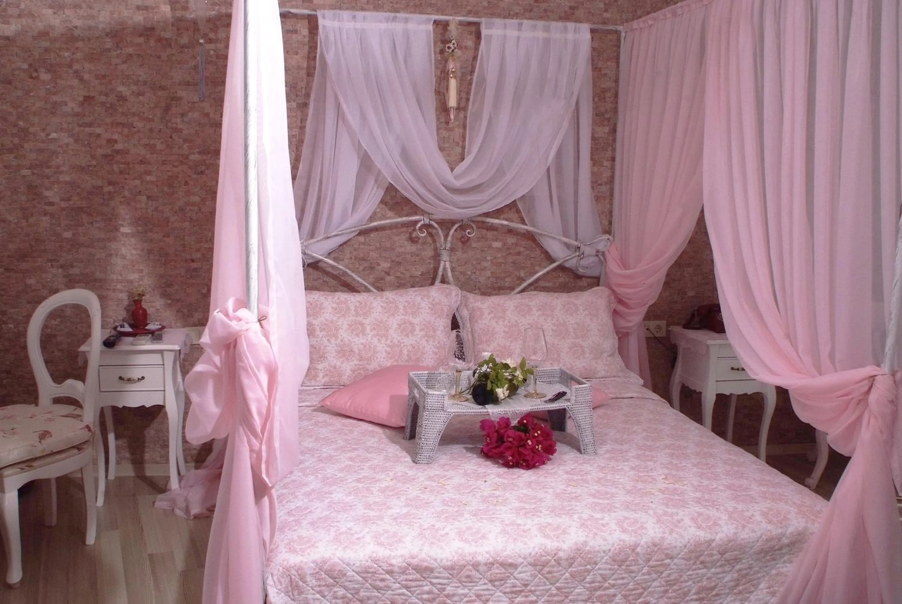 Decorative detail in Chigdem Hotel-Special Category