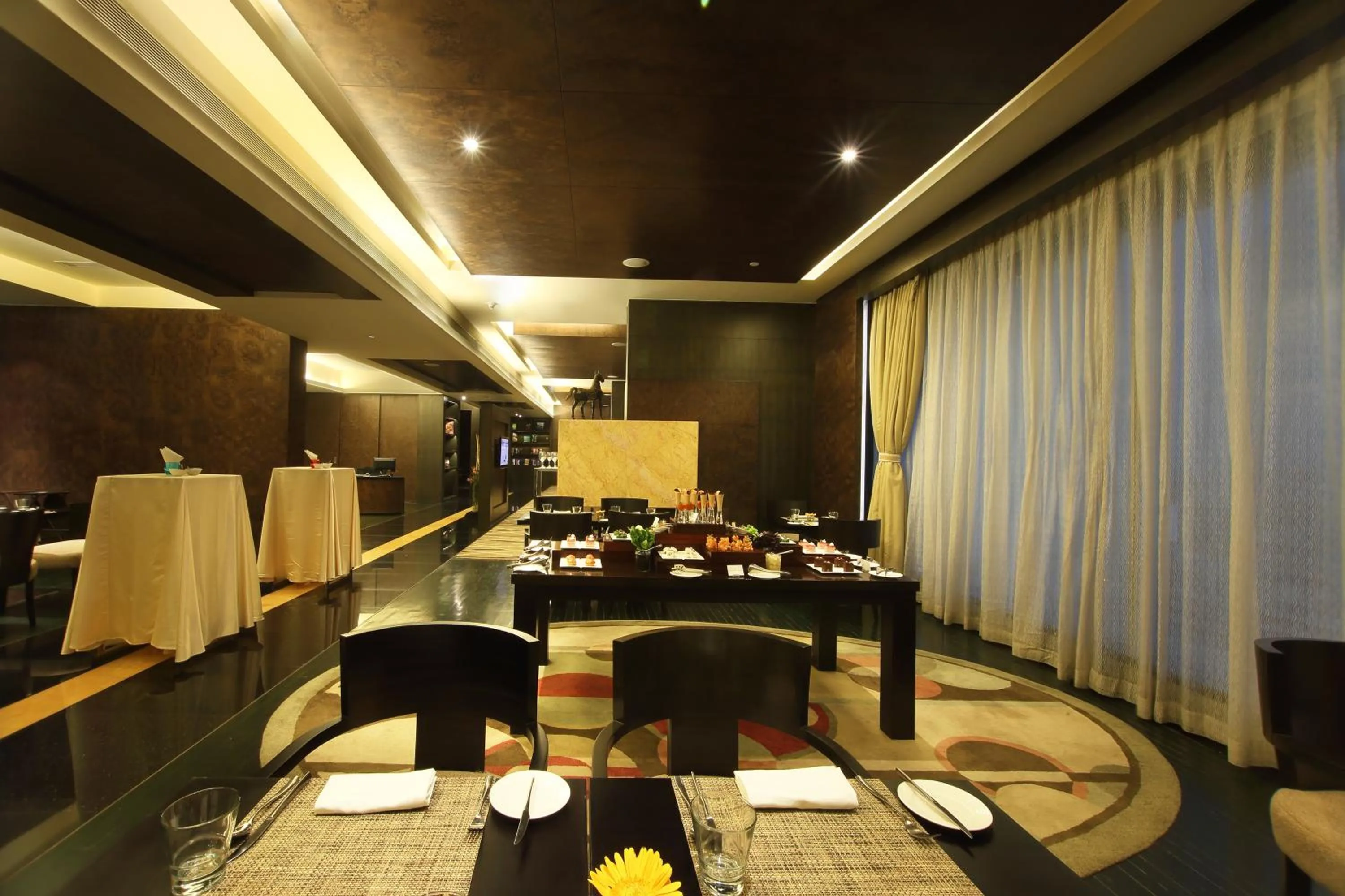 Restaurant/places to eat in Gokulam Grand Hotel & Spa Bangalore
