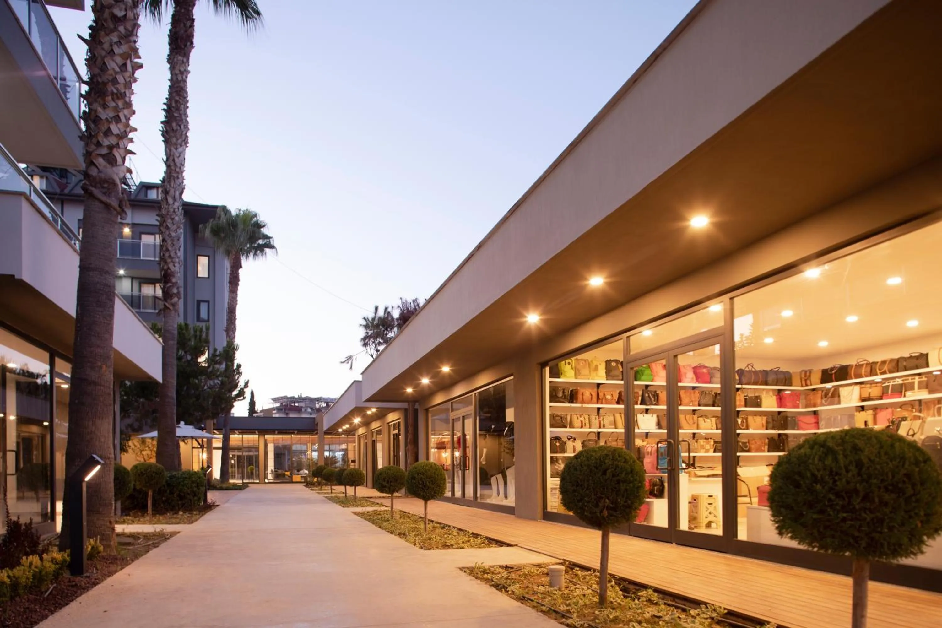 On-site shops in Green Garden Resort & Spa Hotel