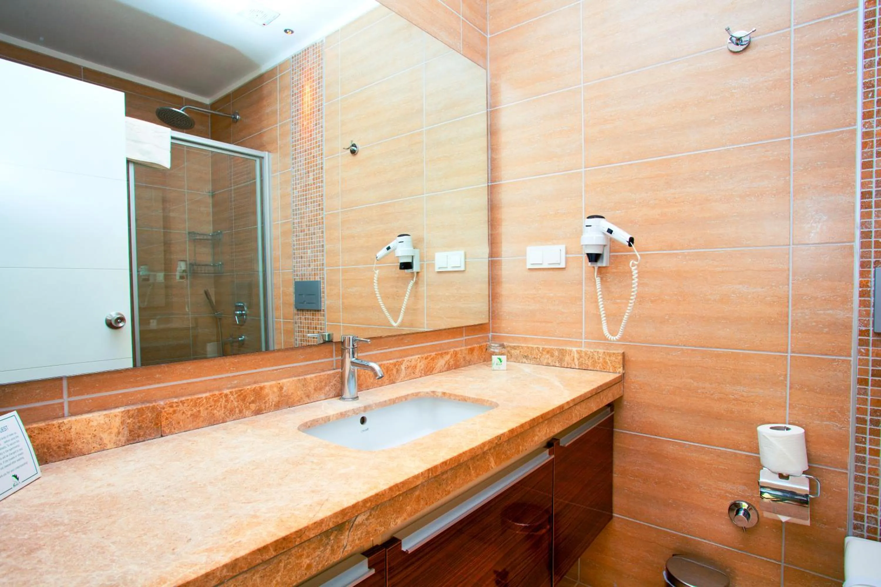 Bathroom in Green Garden Resort & Spa Hotel
