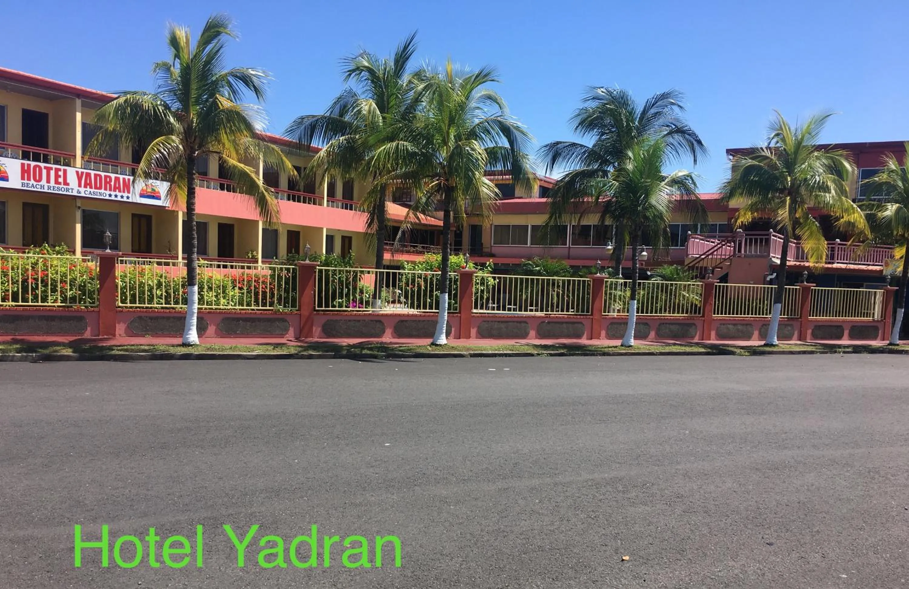 Property building in Hotel Yadran Beach Resort