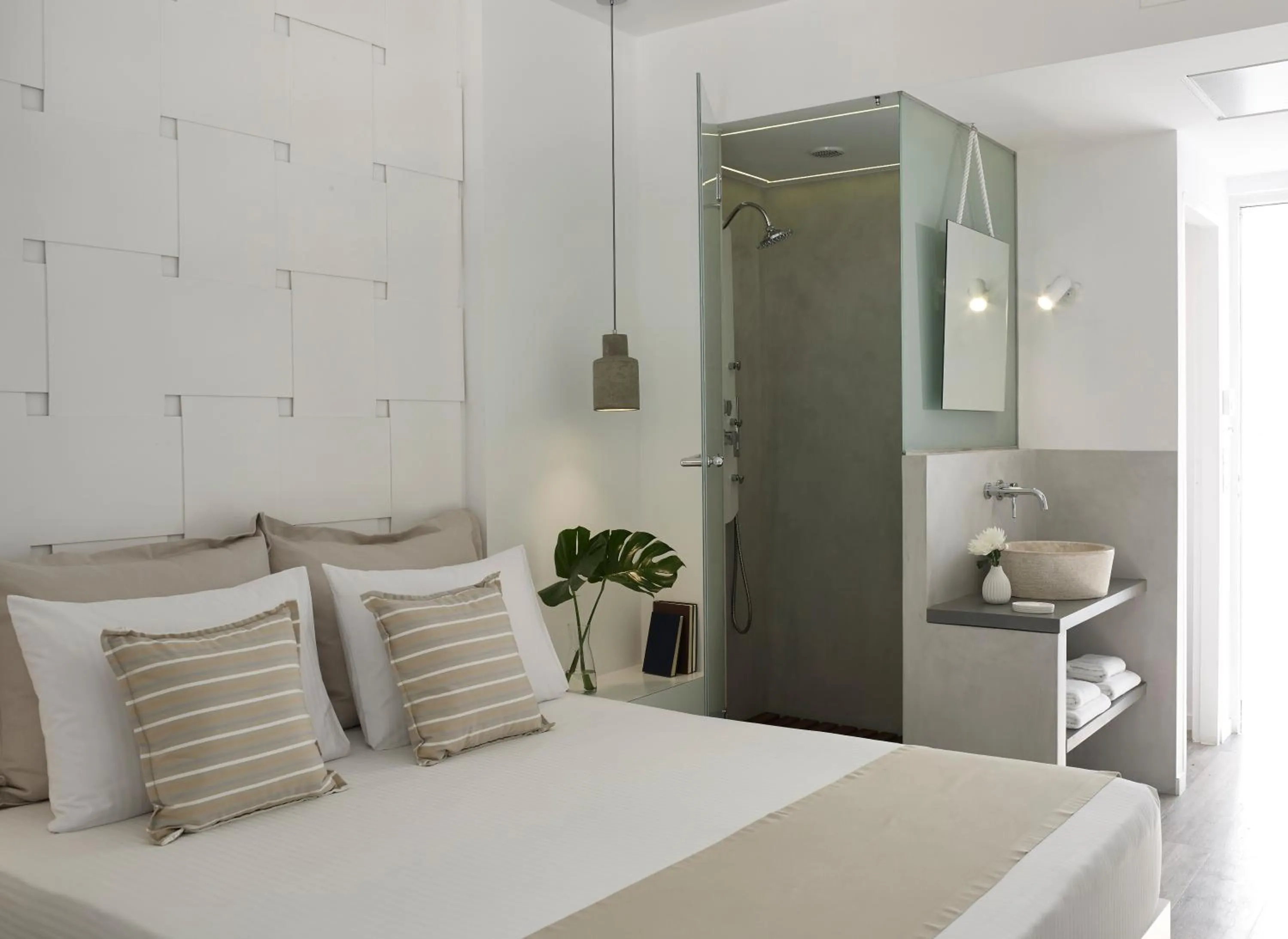 Bed in Kouros Seasight Hotel