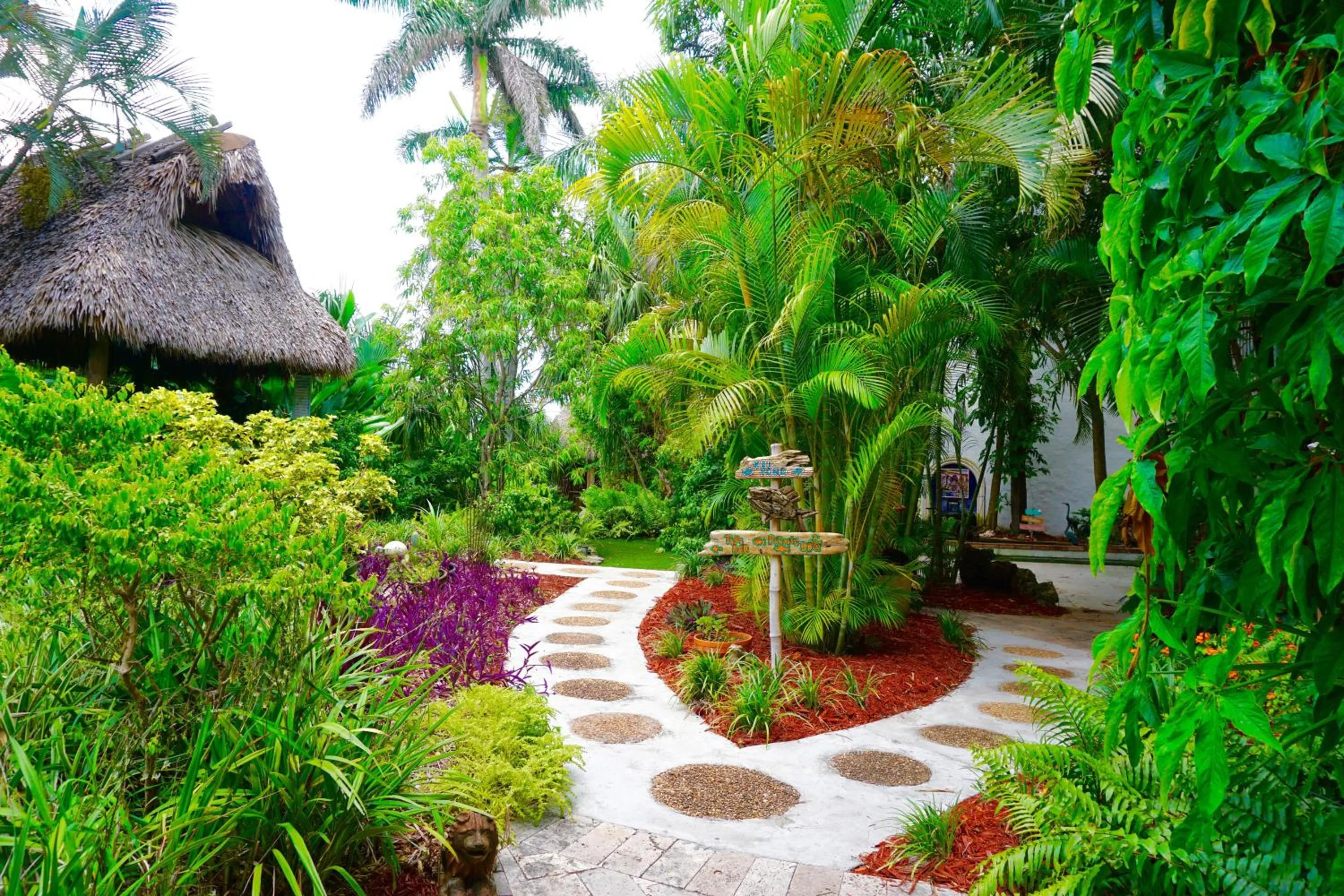 BBQ facilities in Riverside by the Beach Apartments