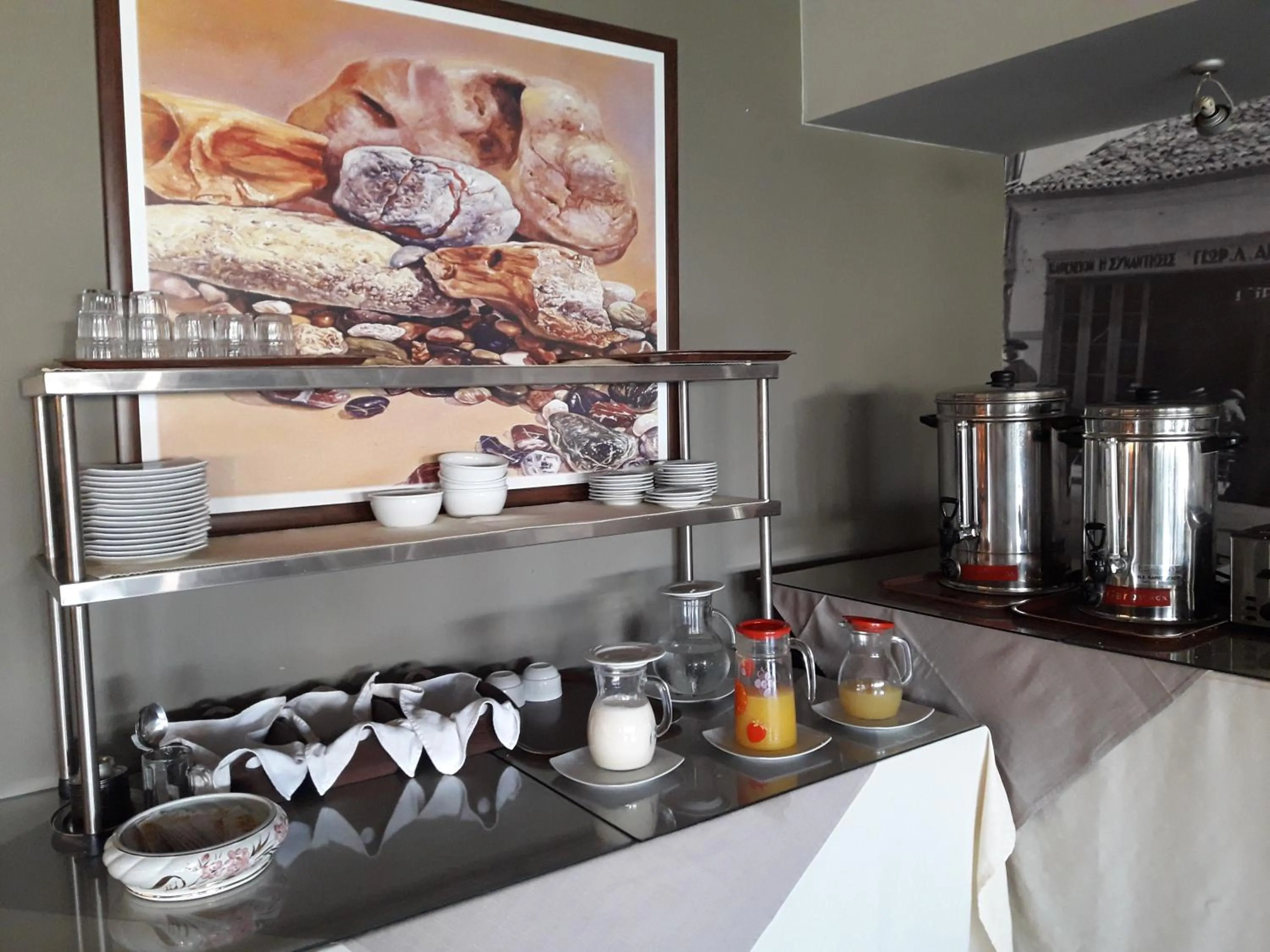 Breakfast in Paradise Hotel