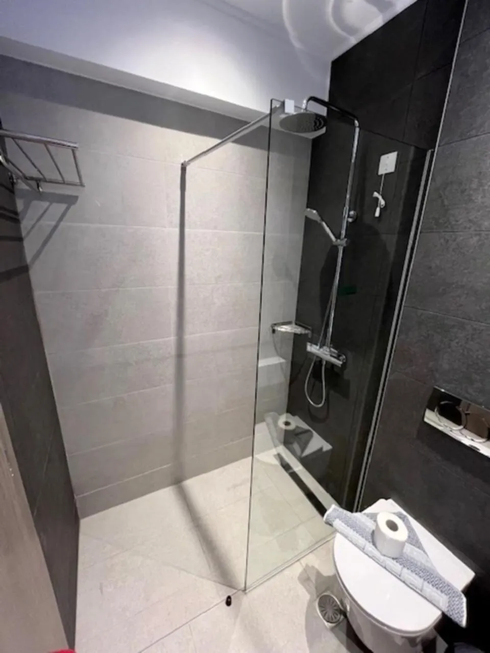 Bathroom in Paradise Hotel