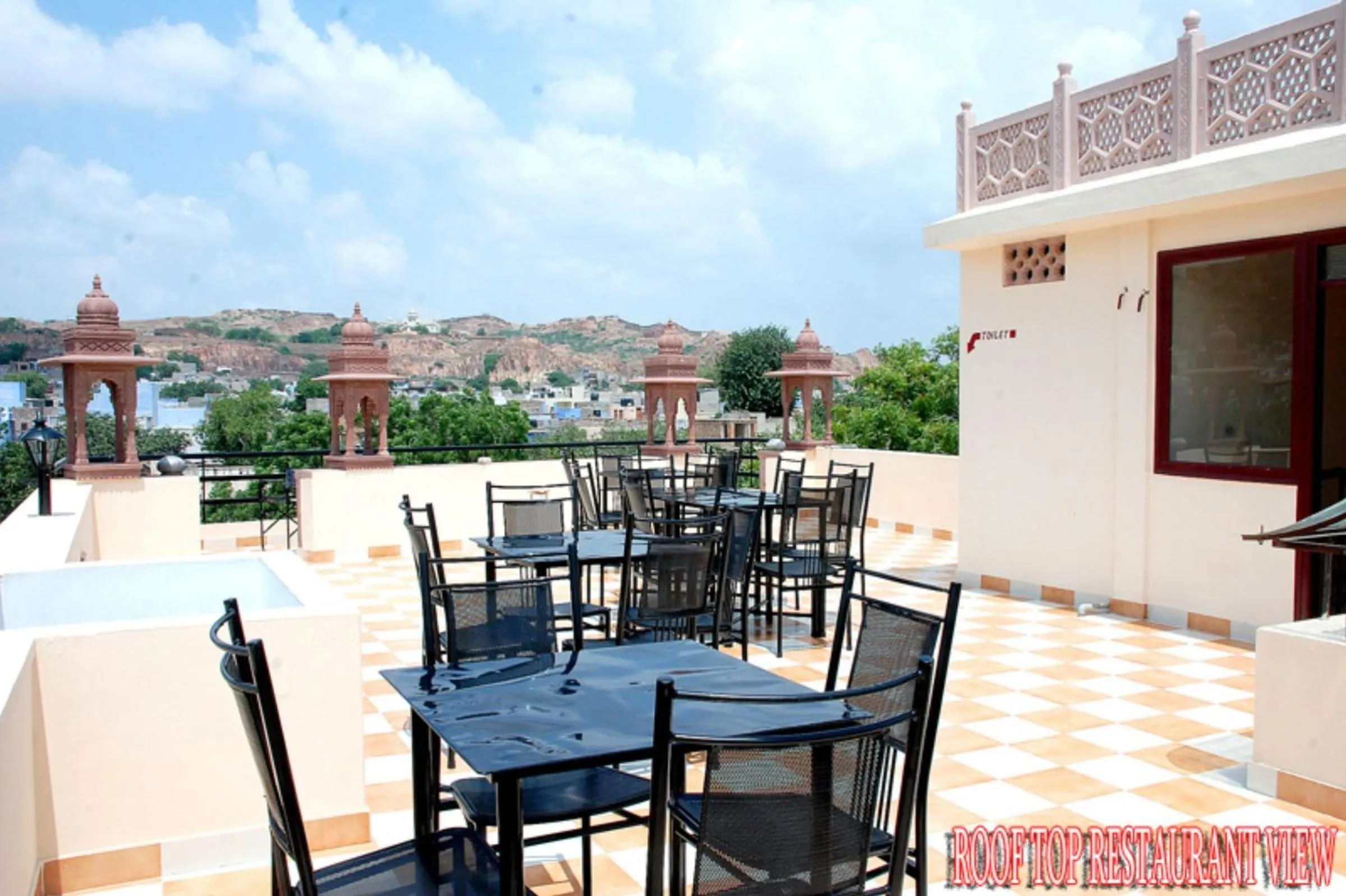 Restaurant/places to eat in Jee Ri Haveli