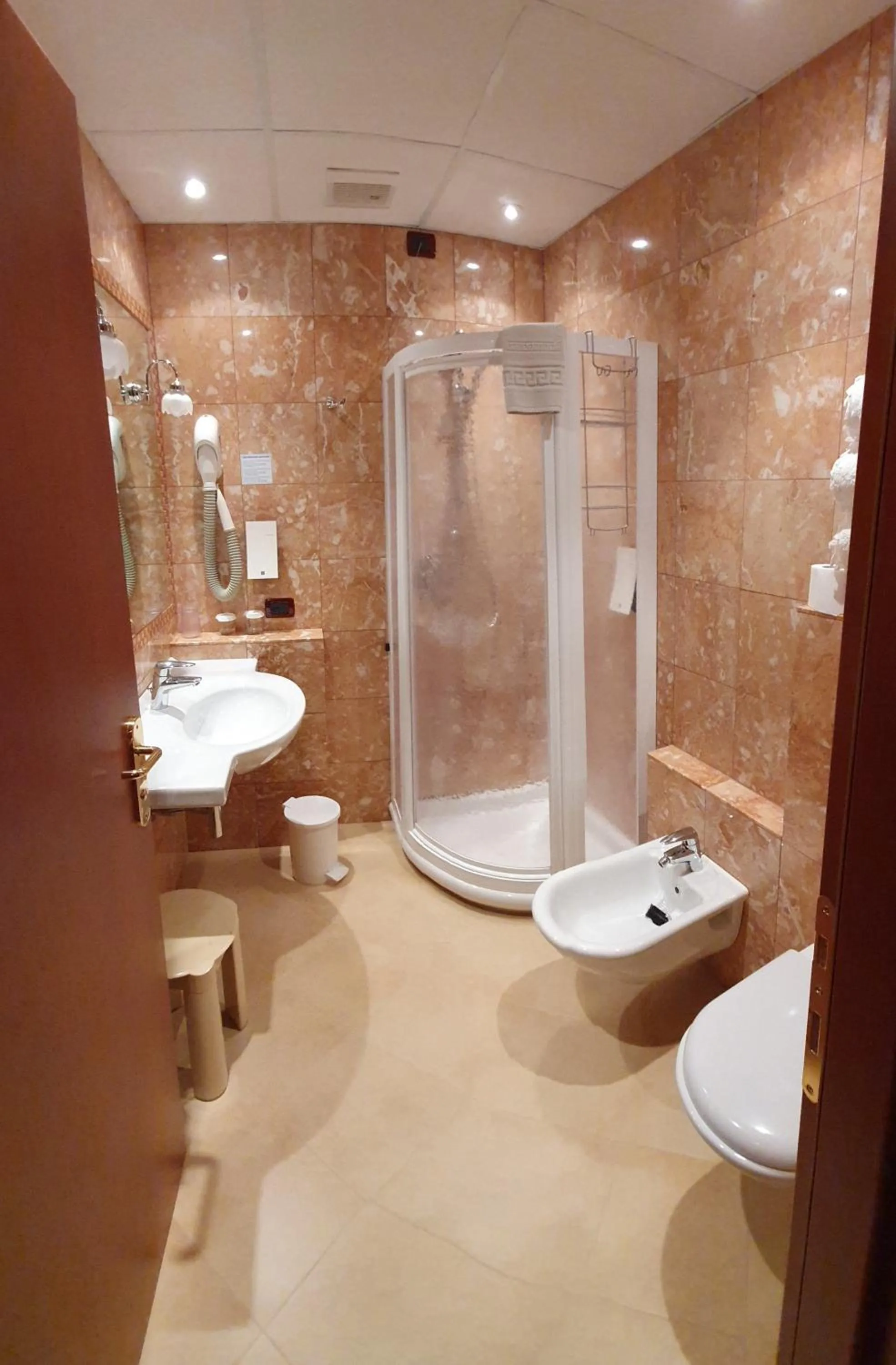 Bathroom in Hotel Diana