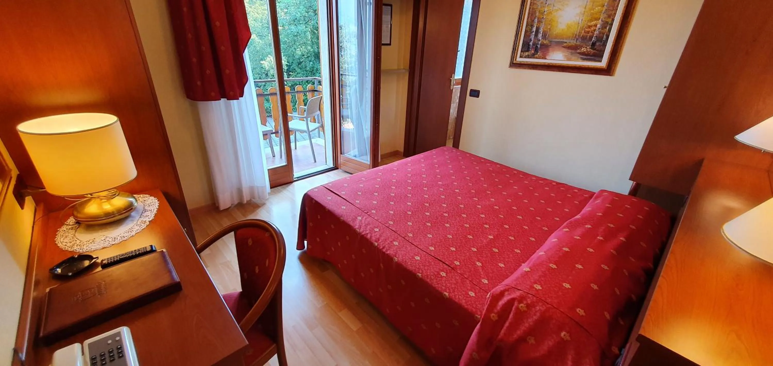 Photo of the whole room, Bed in Hotel Diana