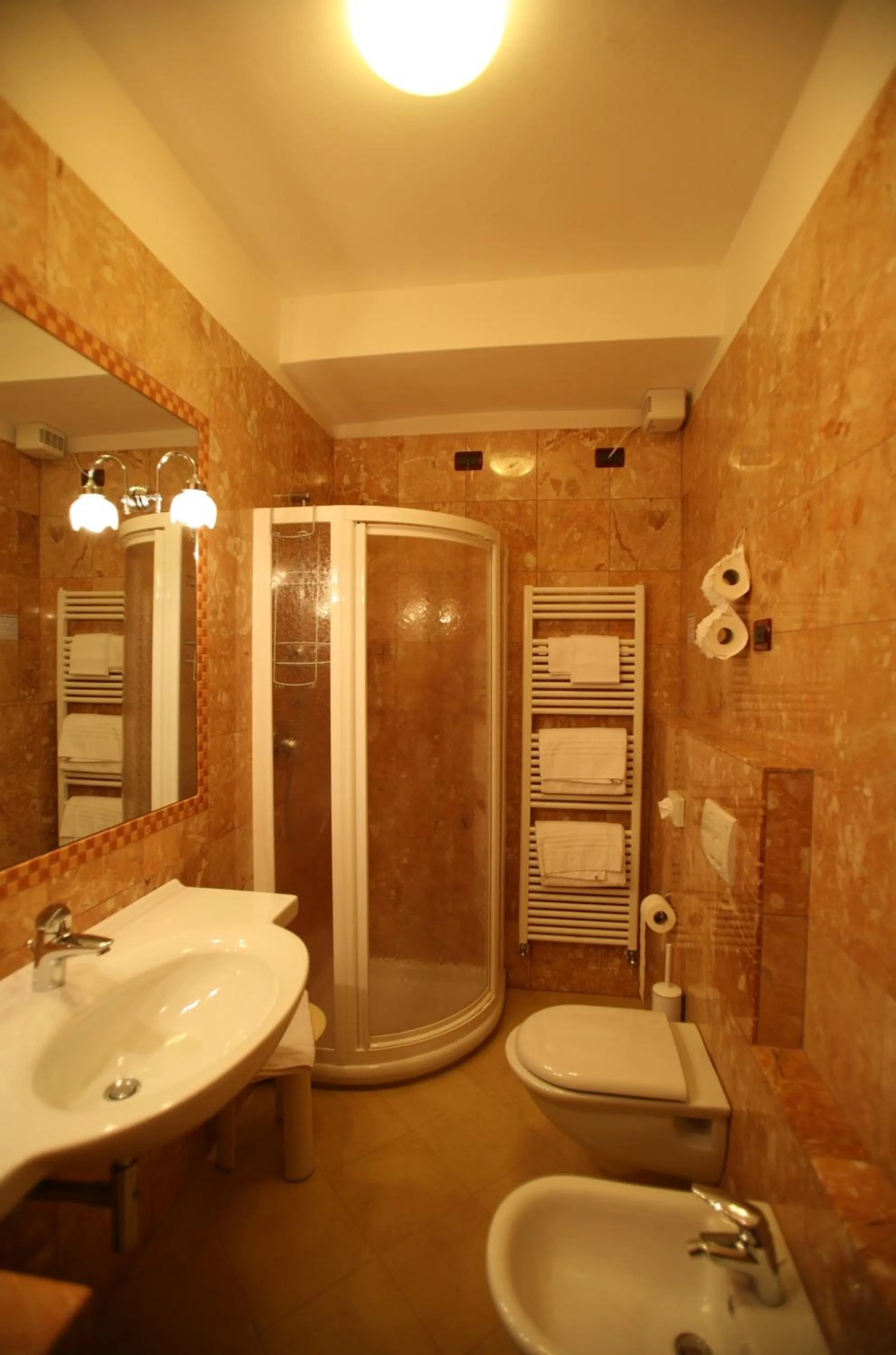 Bathroom in Hotel Diana