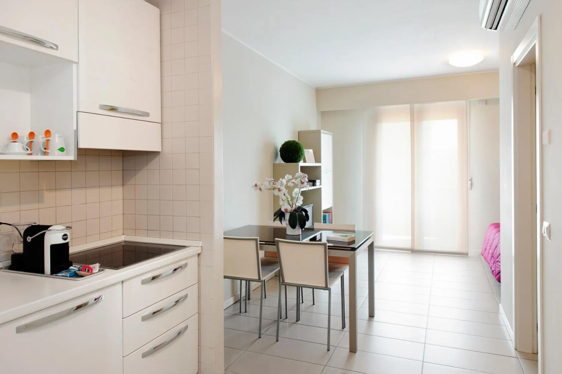 Kitchen or kitchenette in City Residence