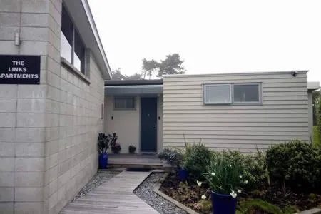 Facade/entrance in The Links Carters Beach Apartments