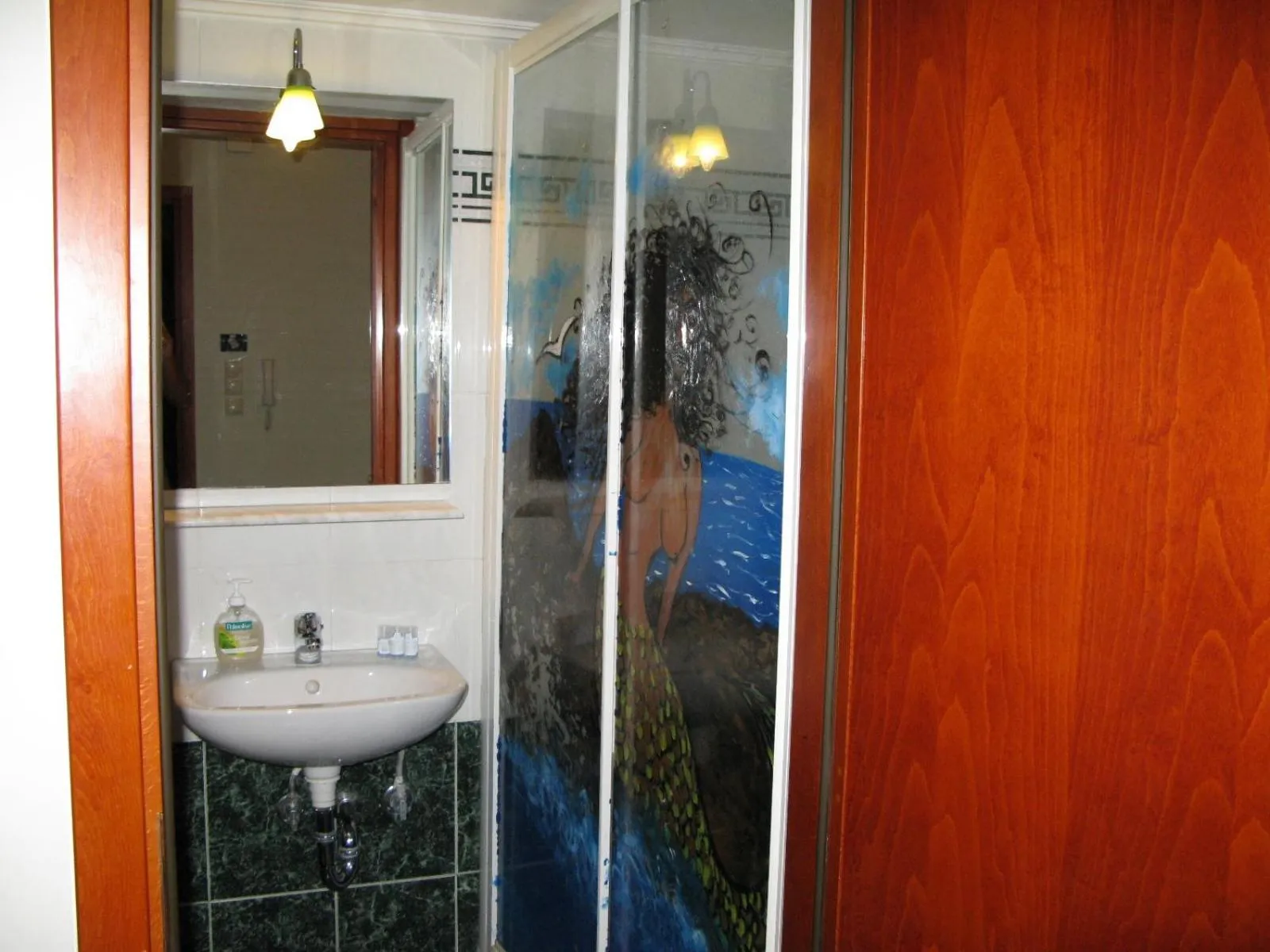 ALEXANDER Rooms