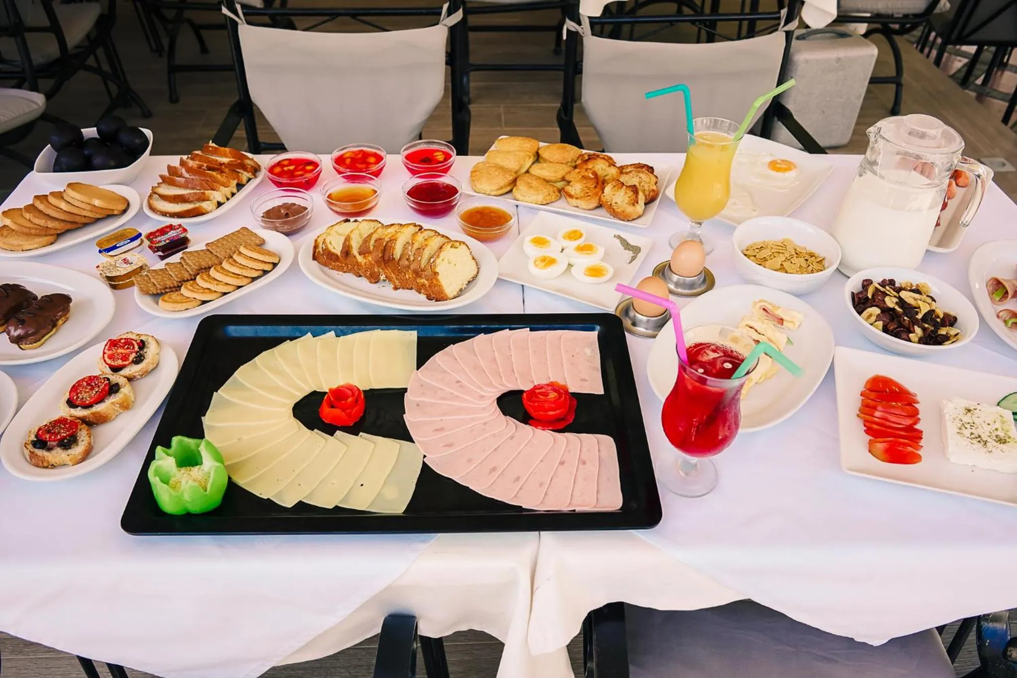 Food and drinks in Stavros Beach Hotel