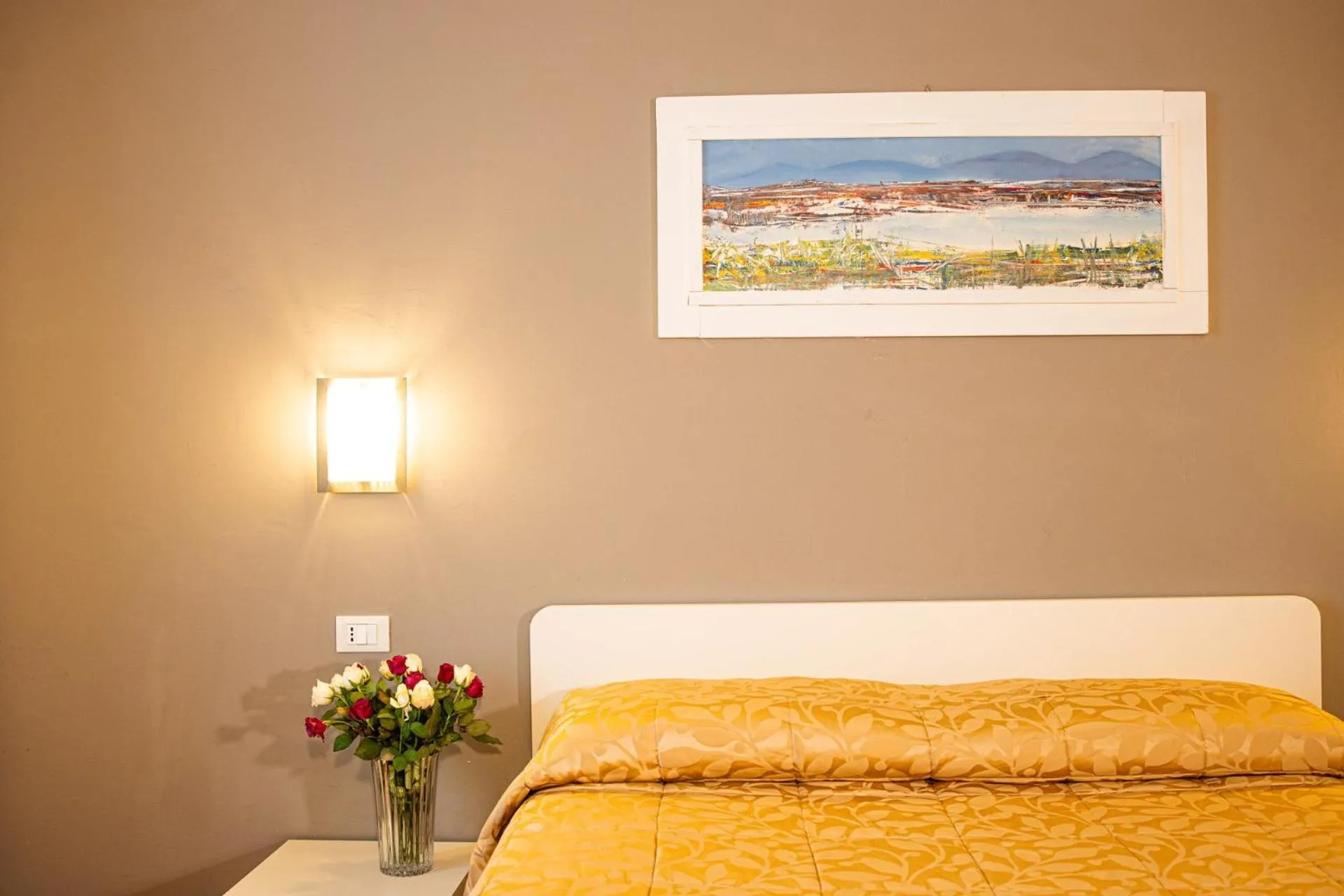 Bed in Hotel Italia