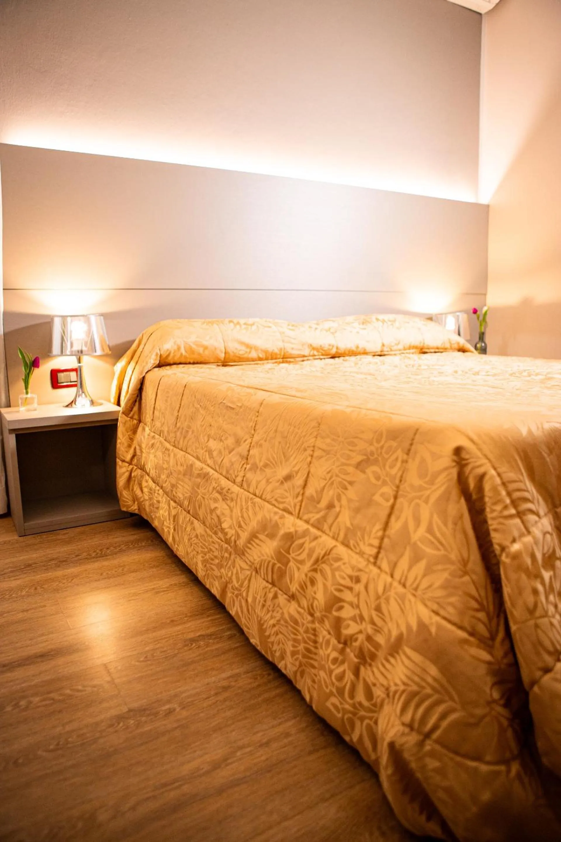 Bed in Hotel Italia