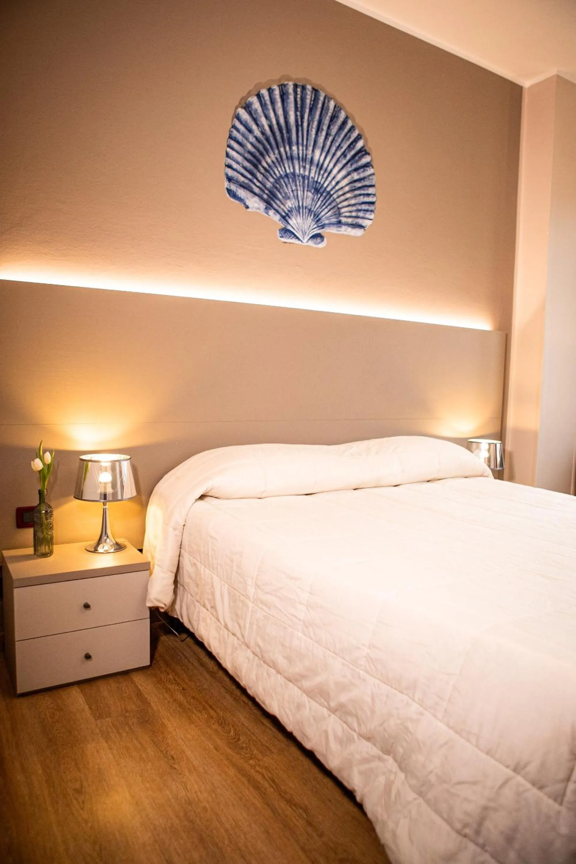 Photo of the whole room, Bed in Hotel Italia