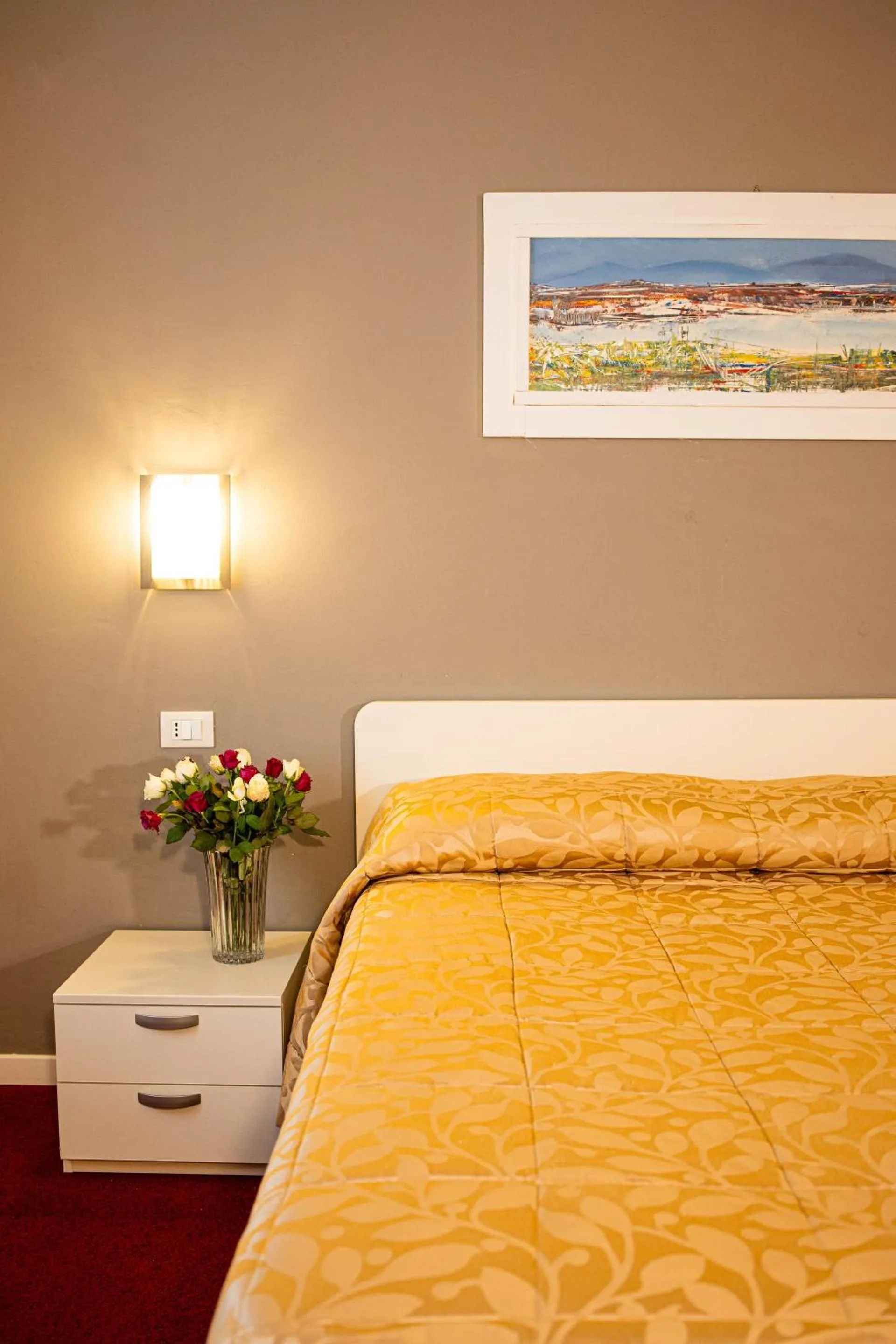 Bed in Hotel Italia
