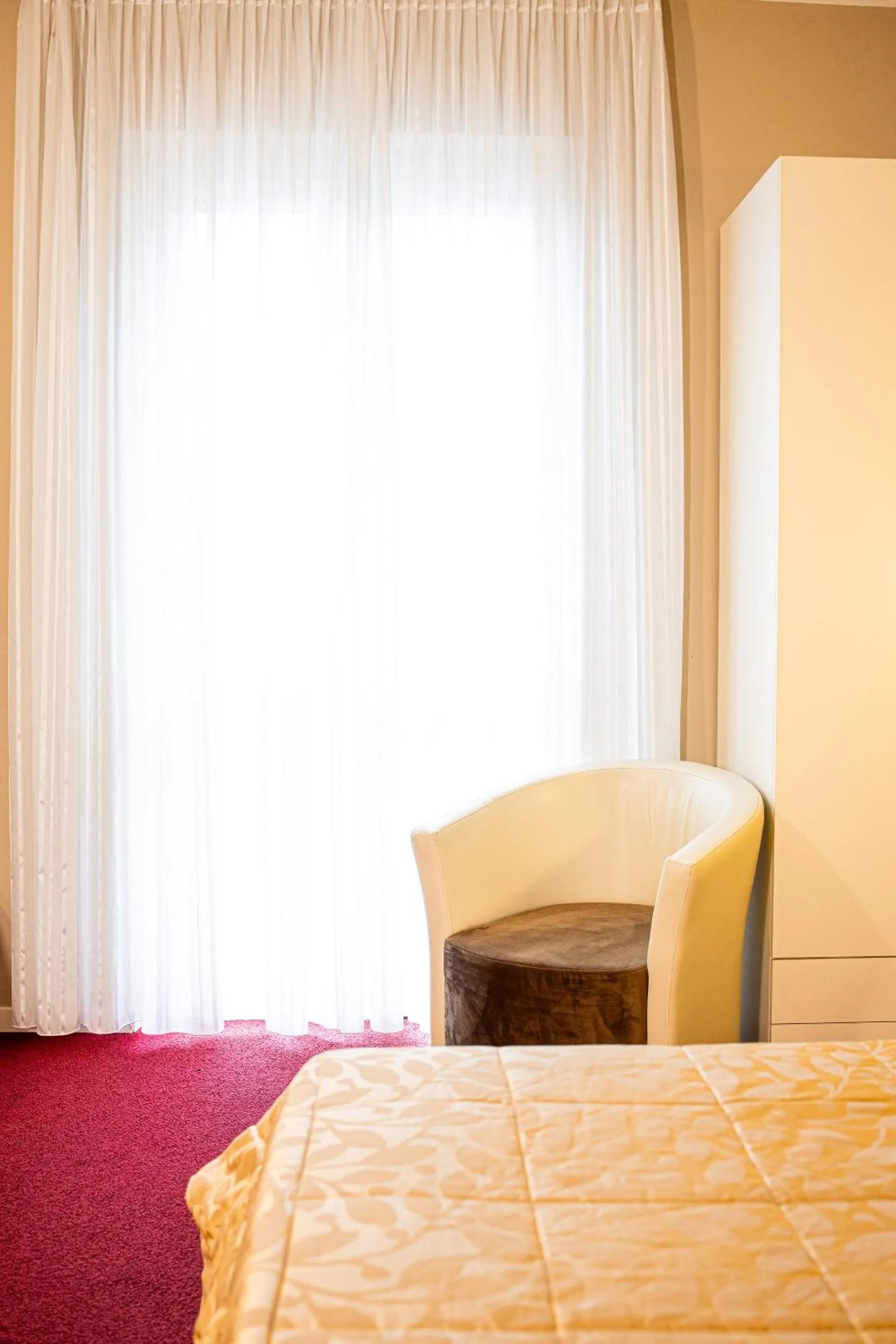 Bed in Hotel Italia
