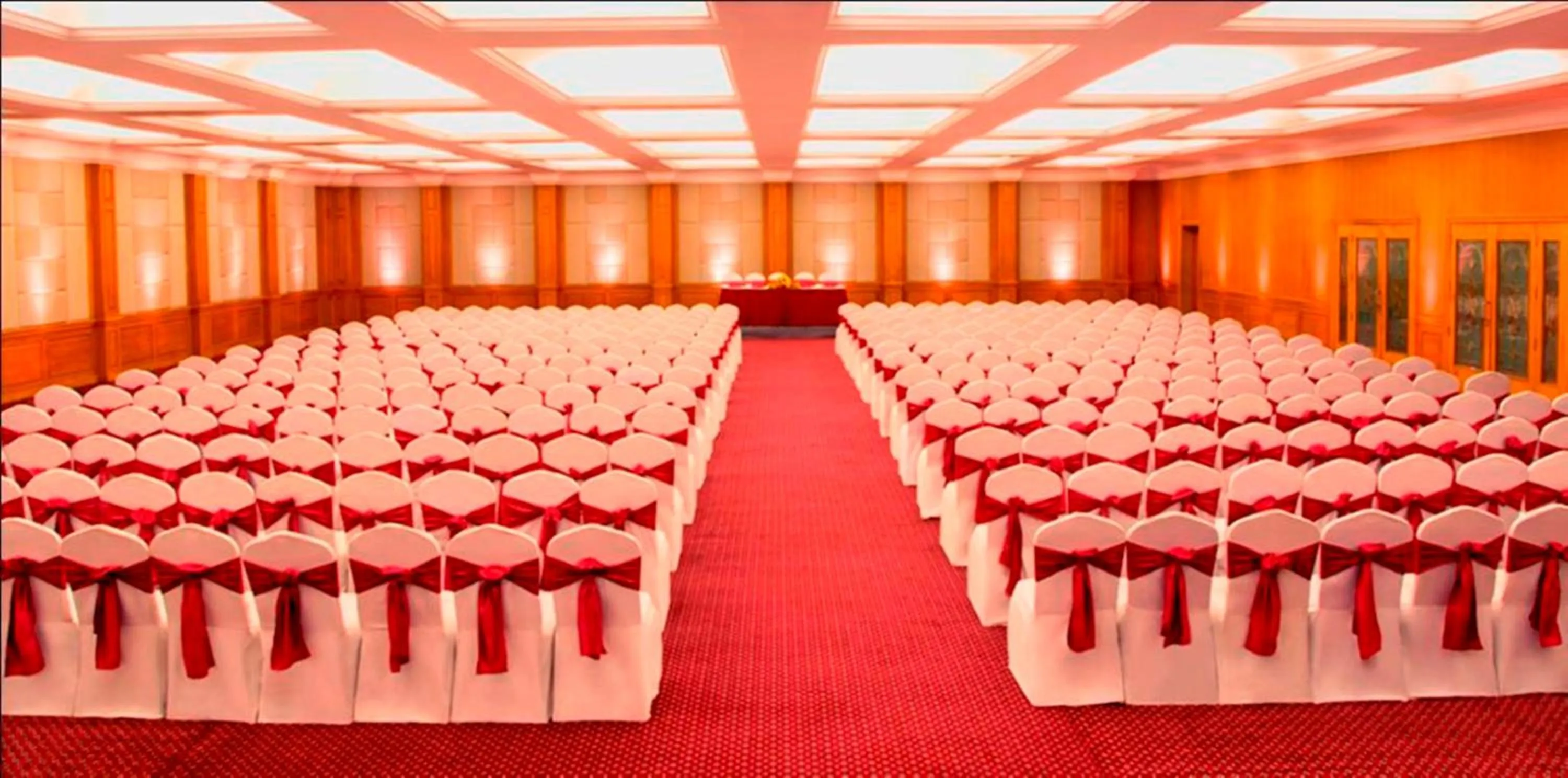 Banquet/Function facilities in Radisson Blu Kochi