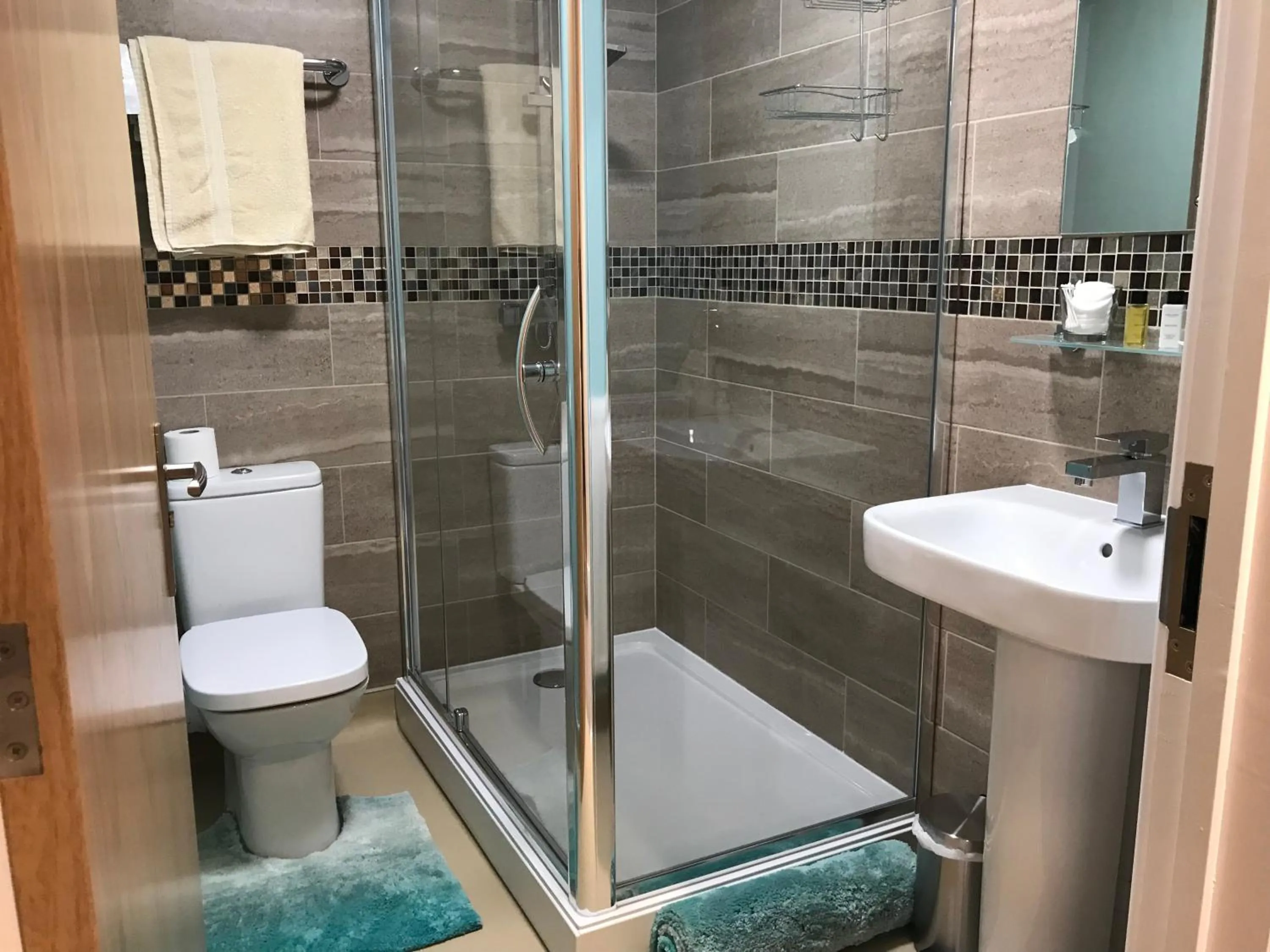 Bathroom in Godshill Park Barn