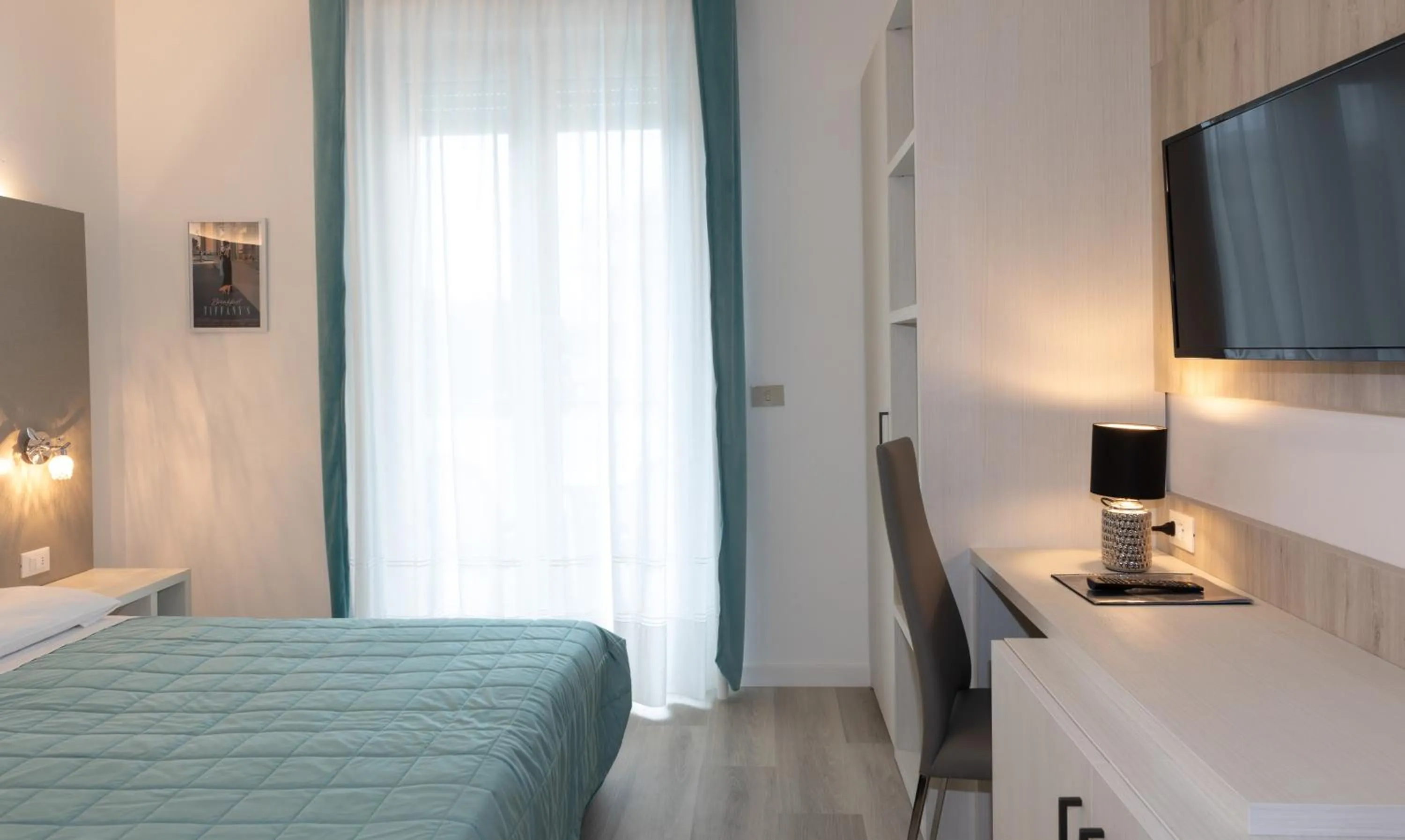 Bed in Hotel & Aparthotel Carinthia S