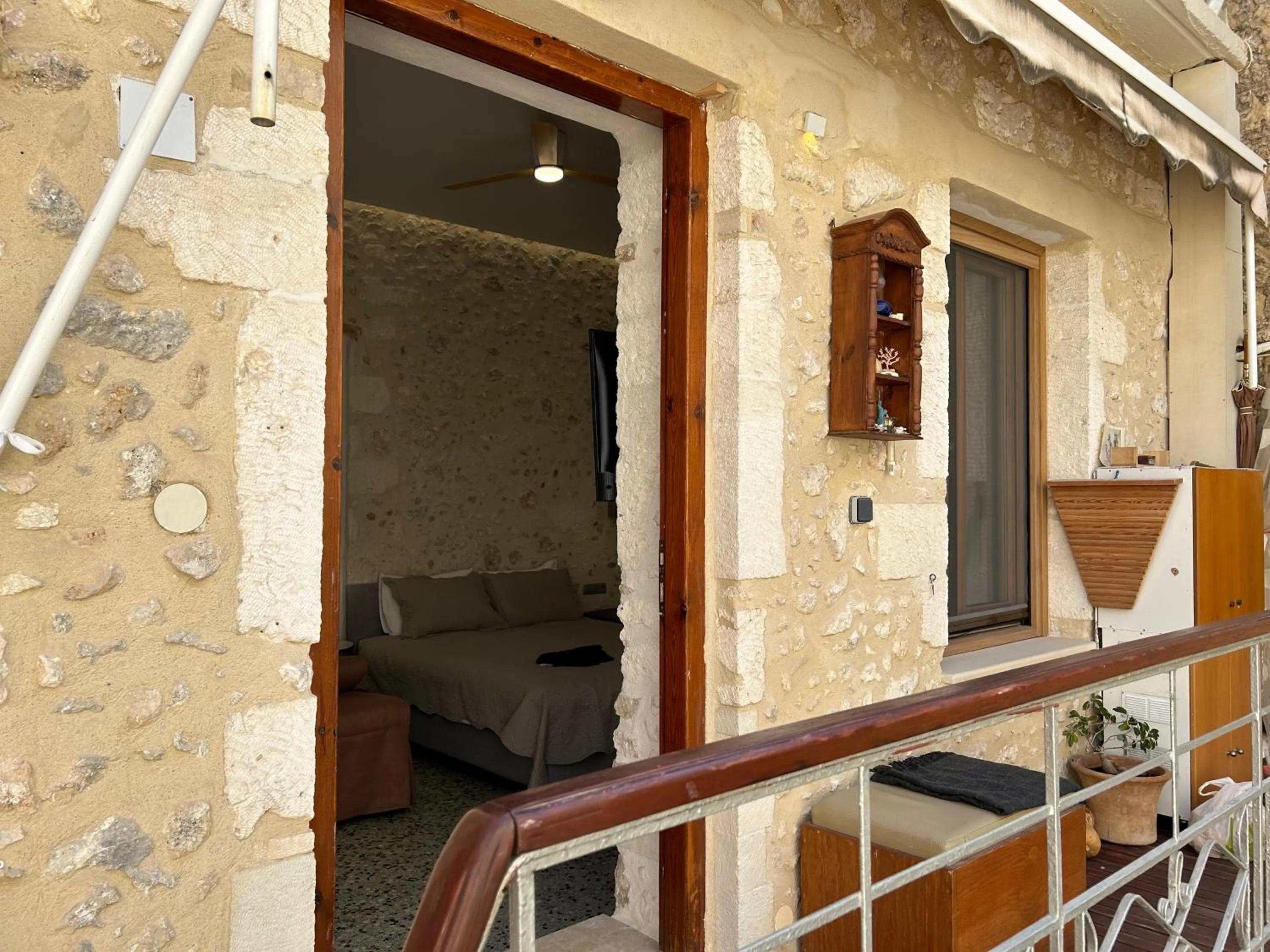 Patio in Barbara Studios