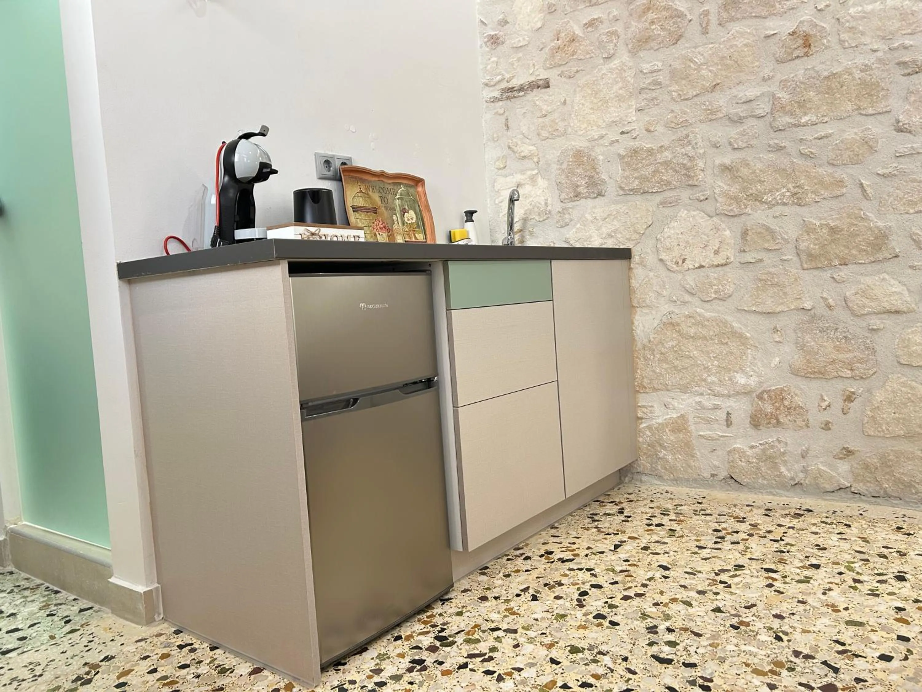 Kitchen or kitchenette in Barbara Studios