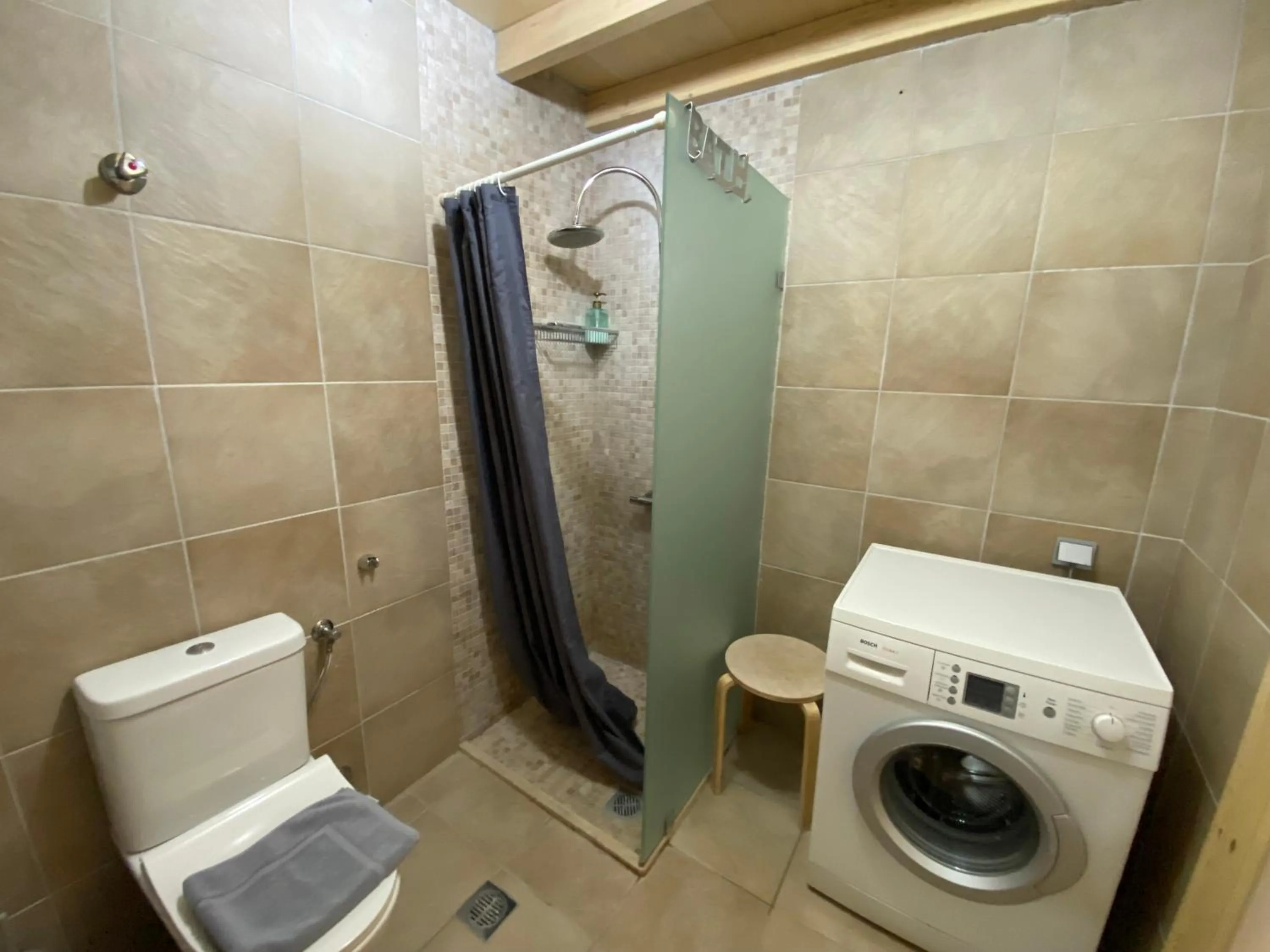 Toilet in Barbara Studios