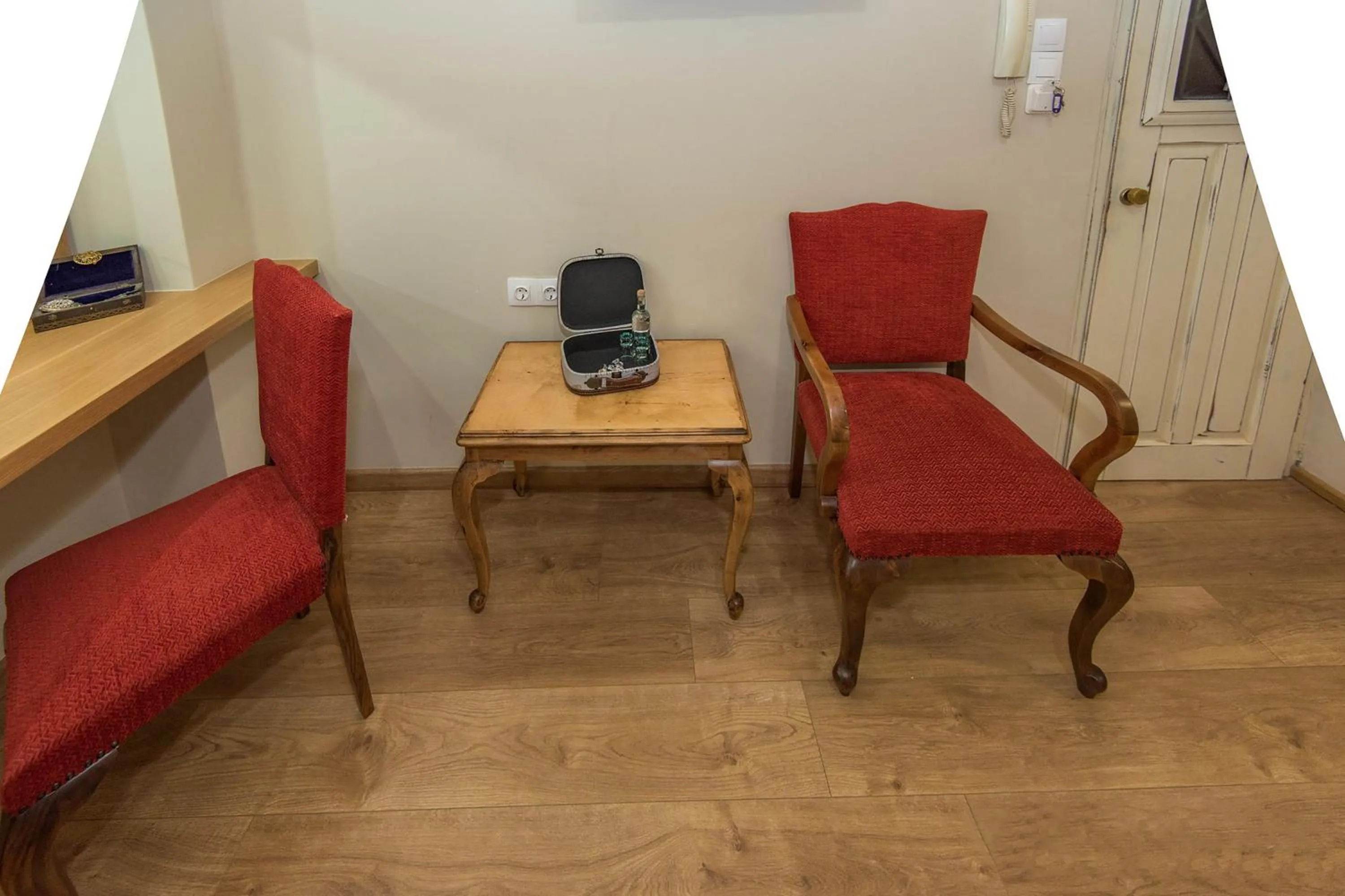 Area and facilities in Barbara Studios