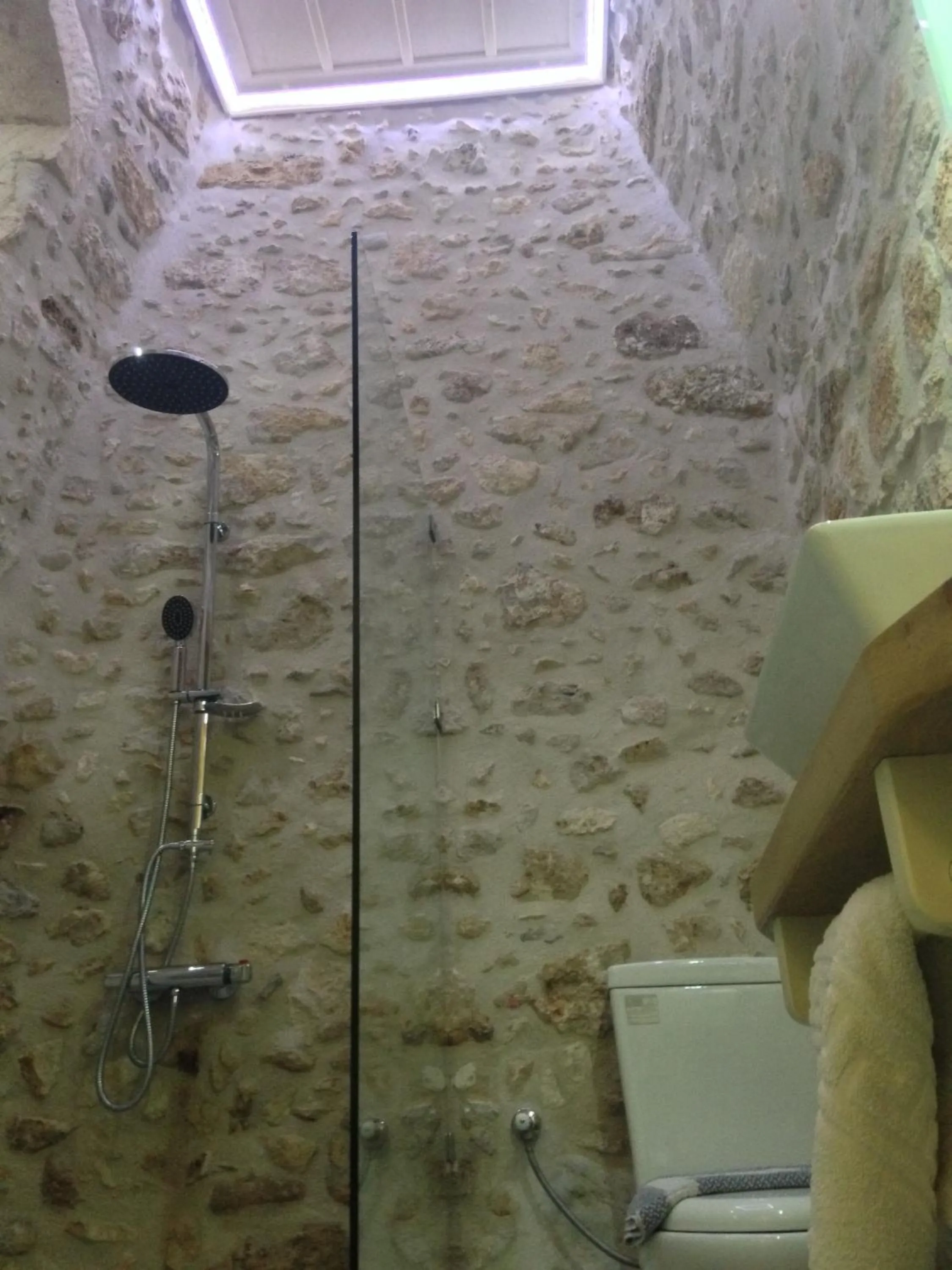 Bathroom in Barbara Studios