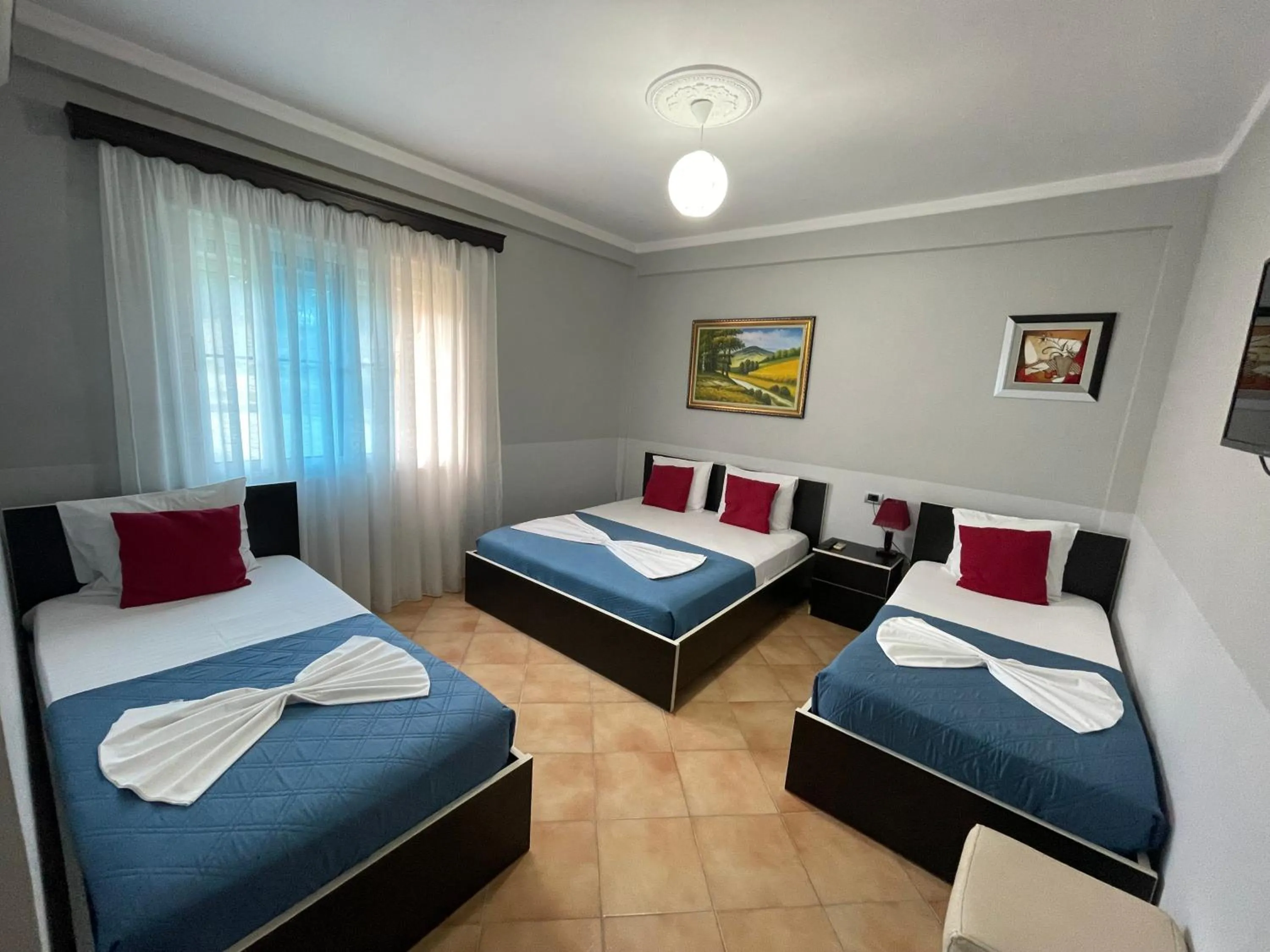 Family Room with Private Bathroom in Hotel Aroma