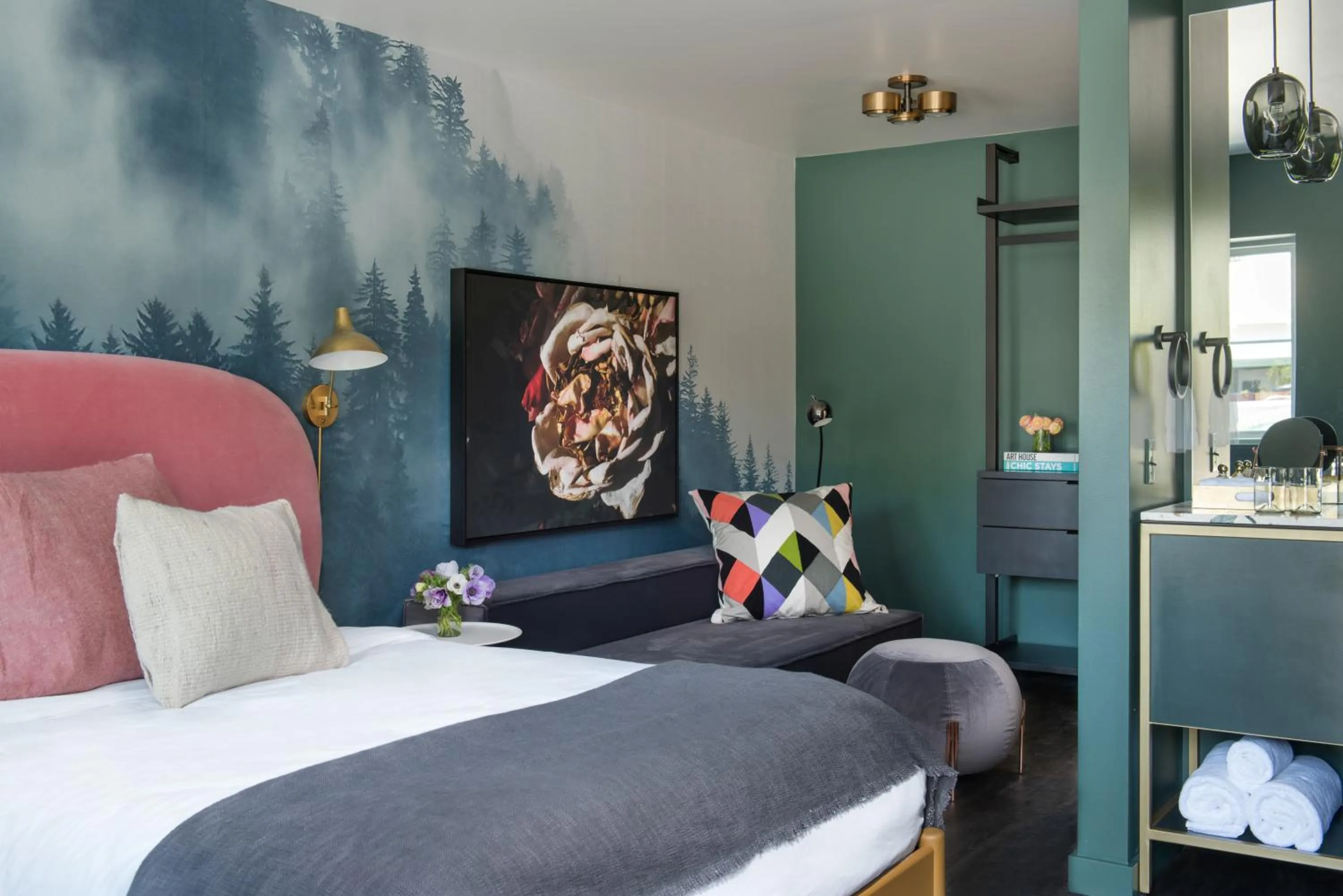 Bathroom, Bed in RSVP Hotel