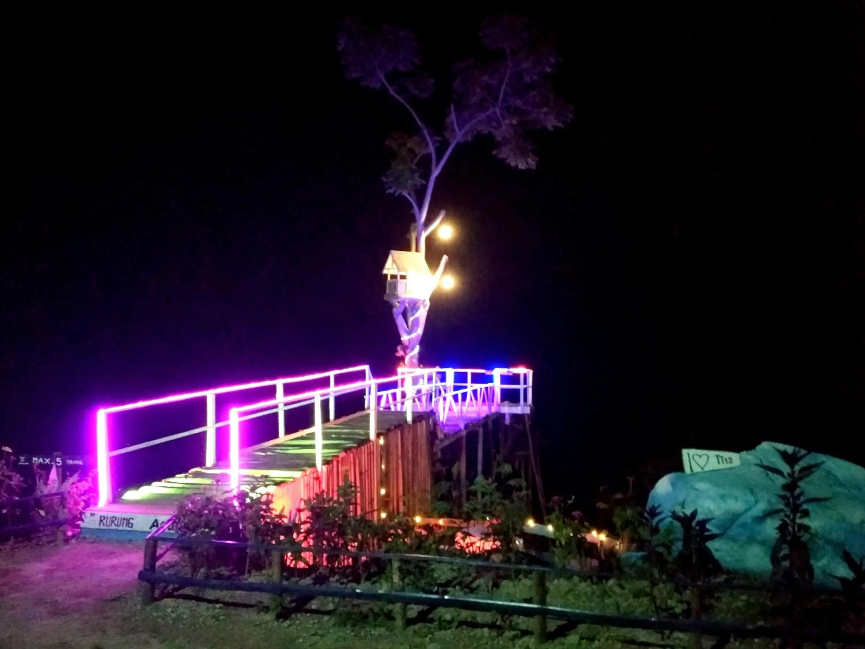 Night in Budaya Kaki Rinjani