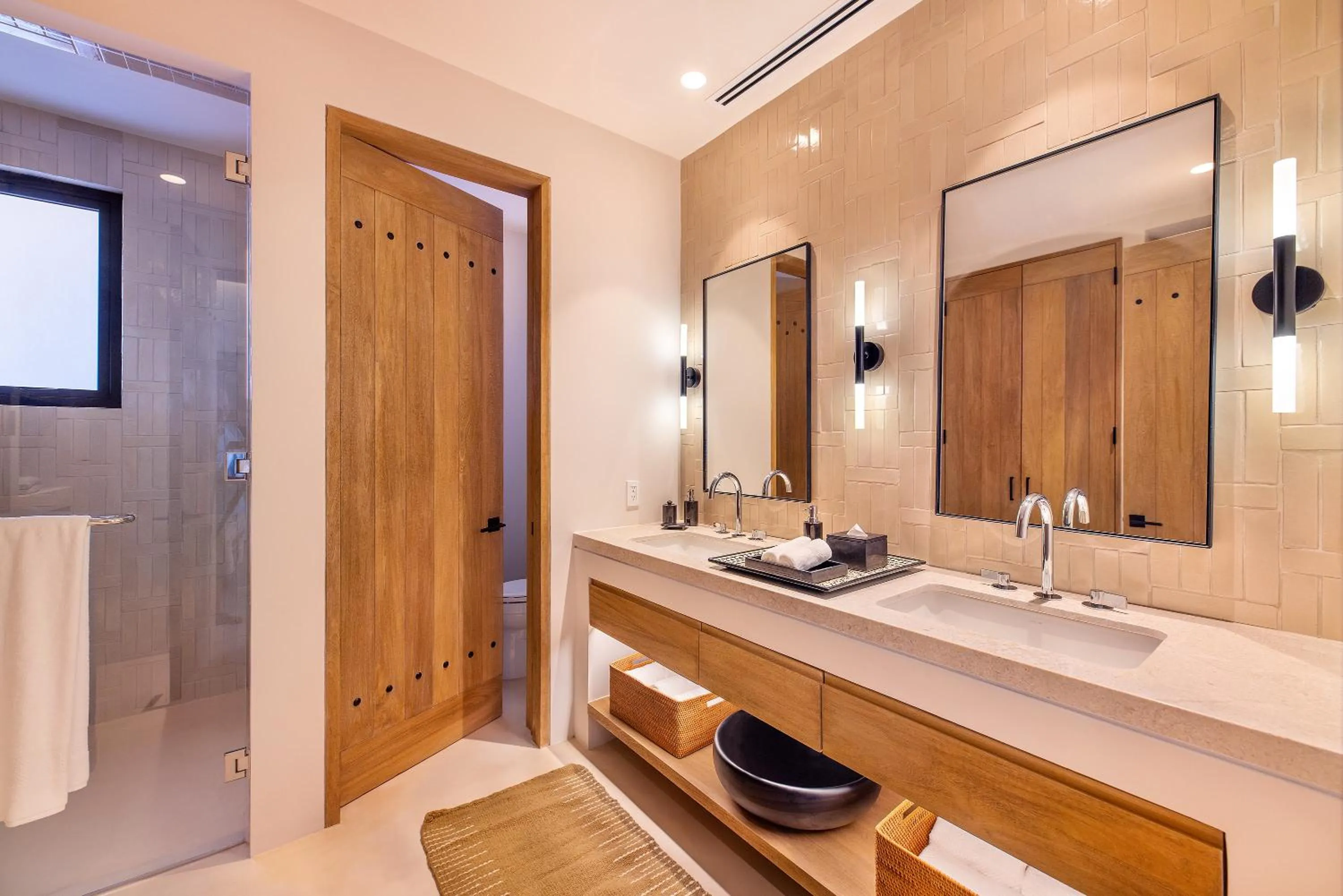 Shower in Kimpton Mas Olas Resort and Spa