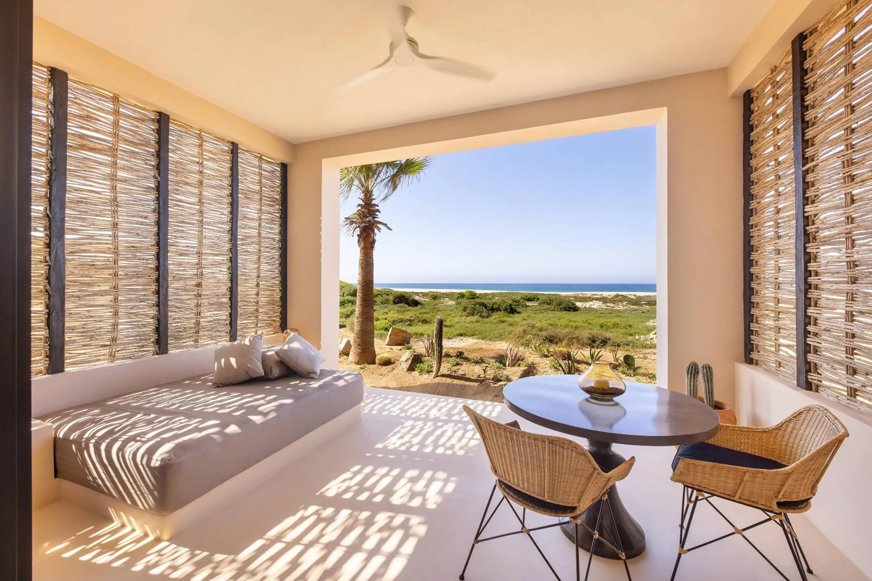 Balcony/Terrace, Bed in Kimpton Mas Olas Resort and Spa Balcony/Terrace, Bed in Kimpton Mas Olas Resort and Spa