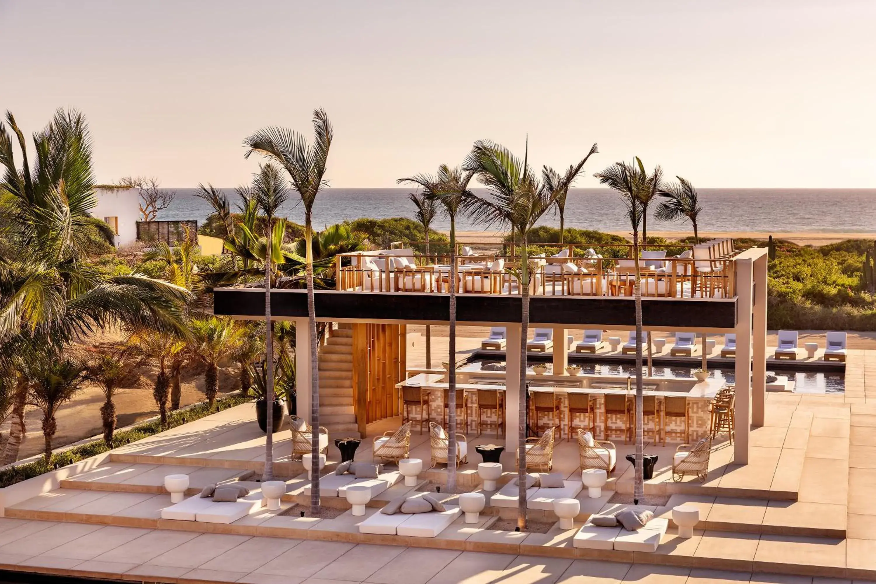 Lounge or bar in Kimpton Mas Olas Resort and Spa Lounge or bar in Kimpton Mas Olas Resort and Spa
