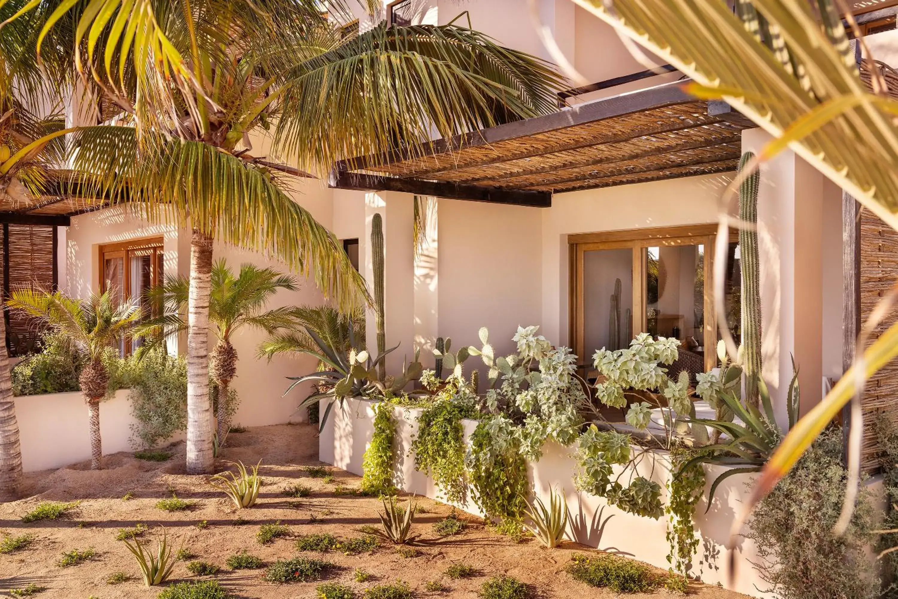 Property building in Kimpton Mas Olas Resort and Spa Property building in Kimpton Mas Olas Resort and Spa