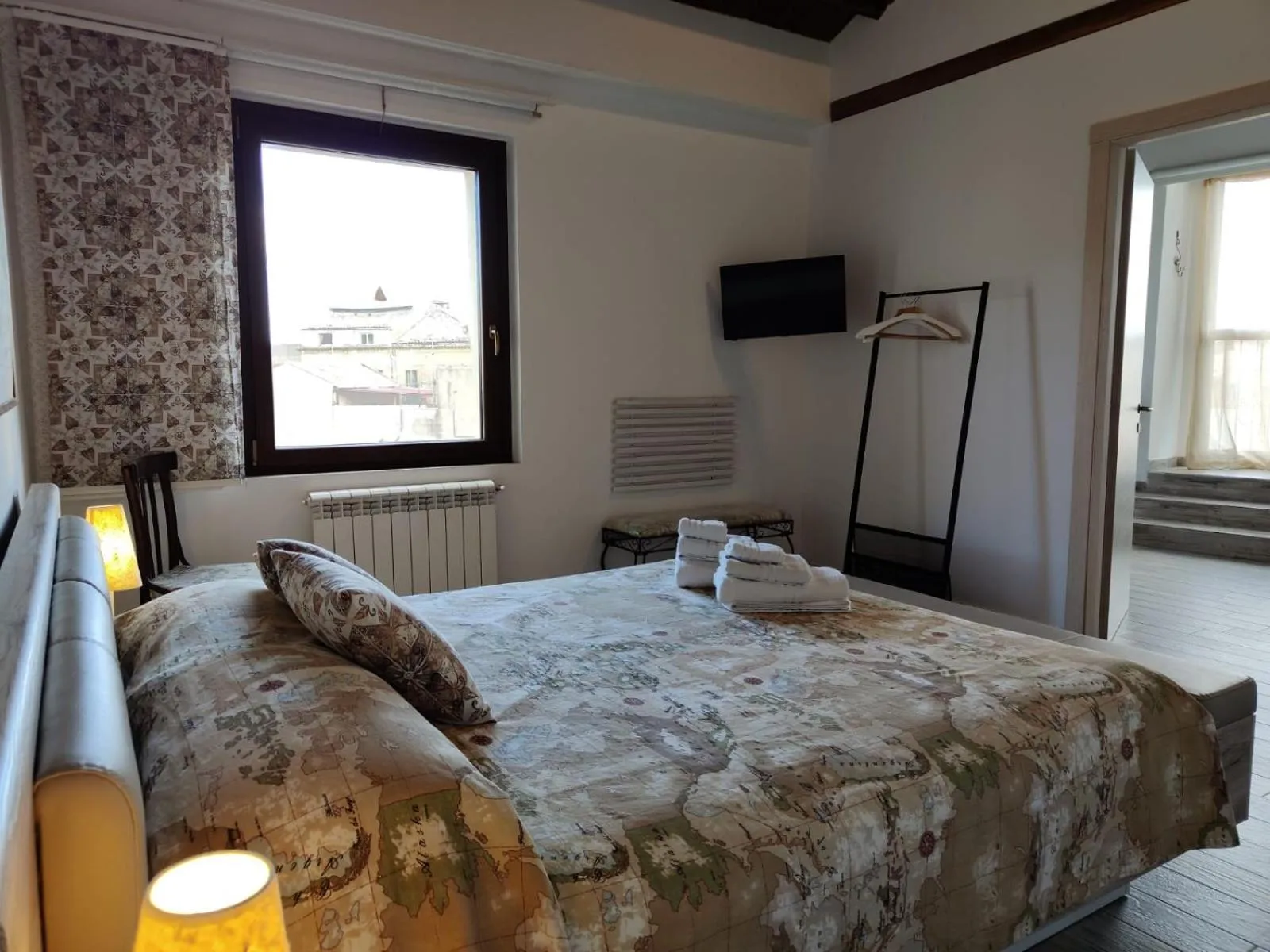 TV and multimedia, Bed in Centro Sicilia Rooms-Suites & Terrace