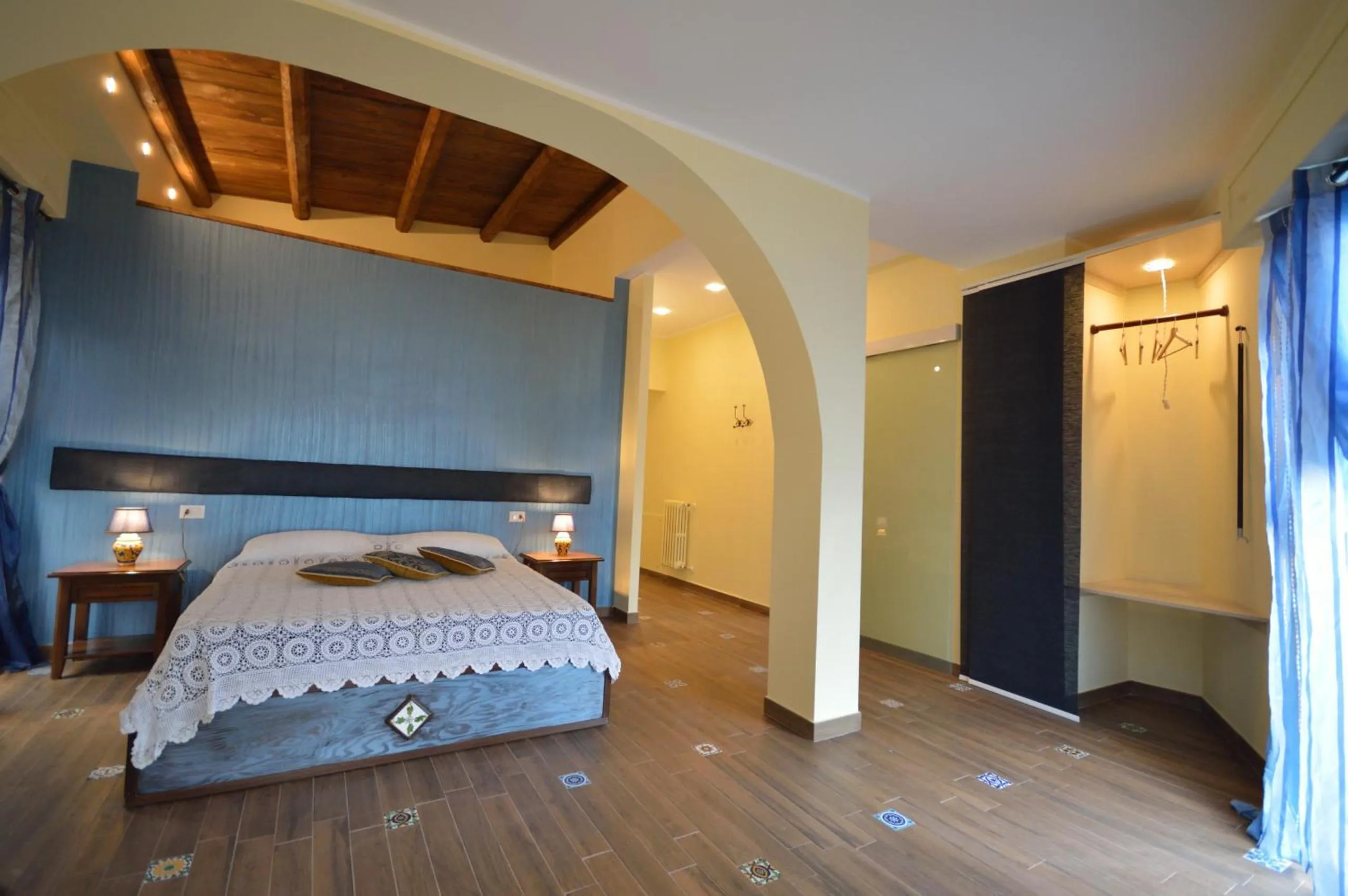 Photo of the whole room, Bed in Centro Sicilia Rooms-Suites & Terrace