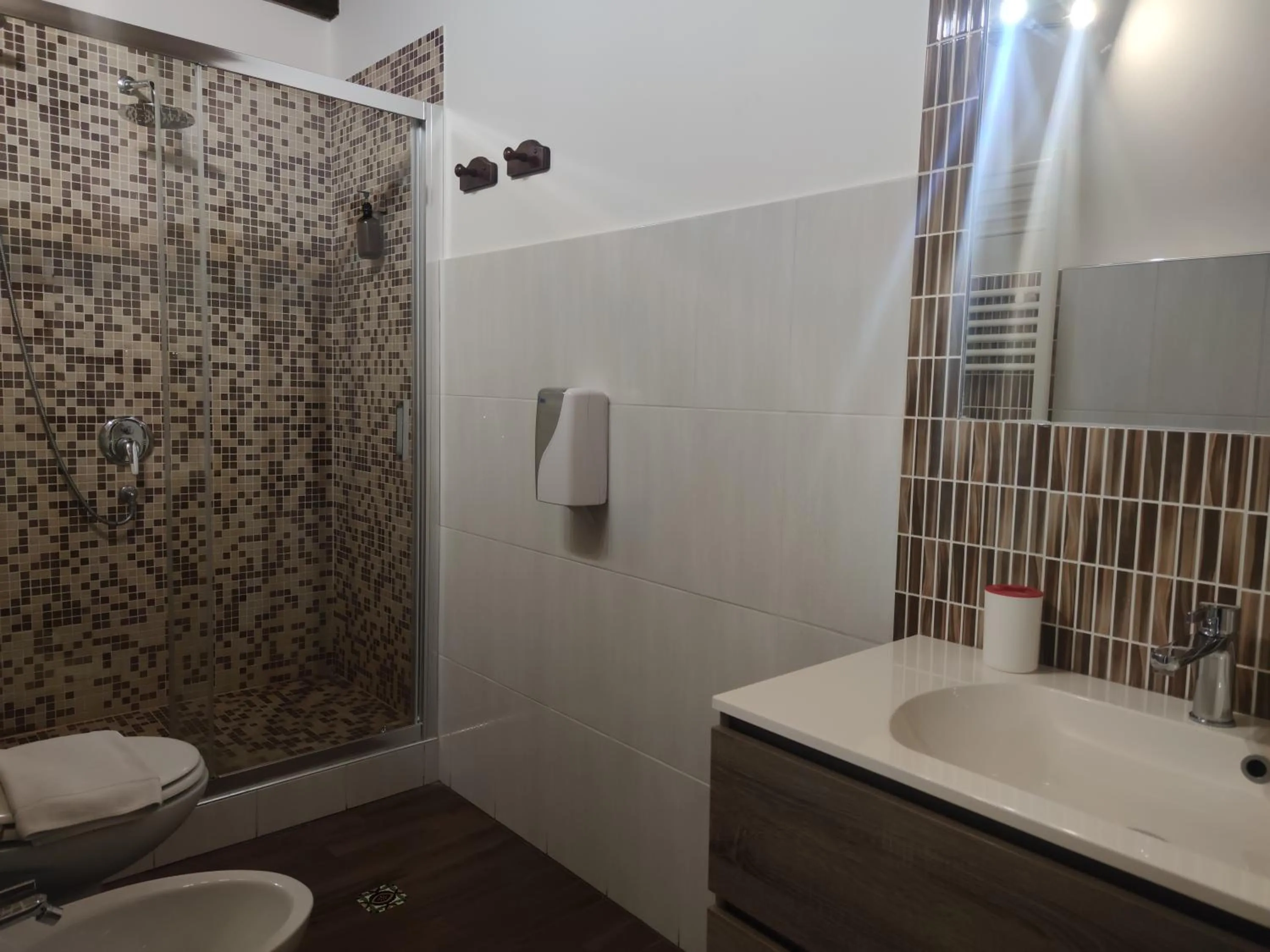 Toilet in Centro Sicilia Rooms-Suites & Terrace