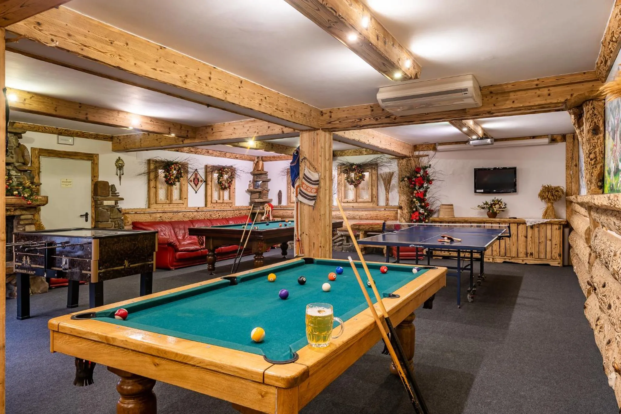 Billiard in Willa u podnóża Tatr Cztery Pory Roku