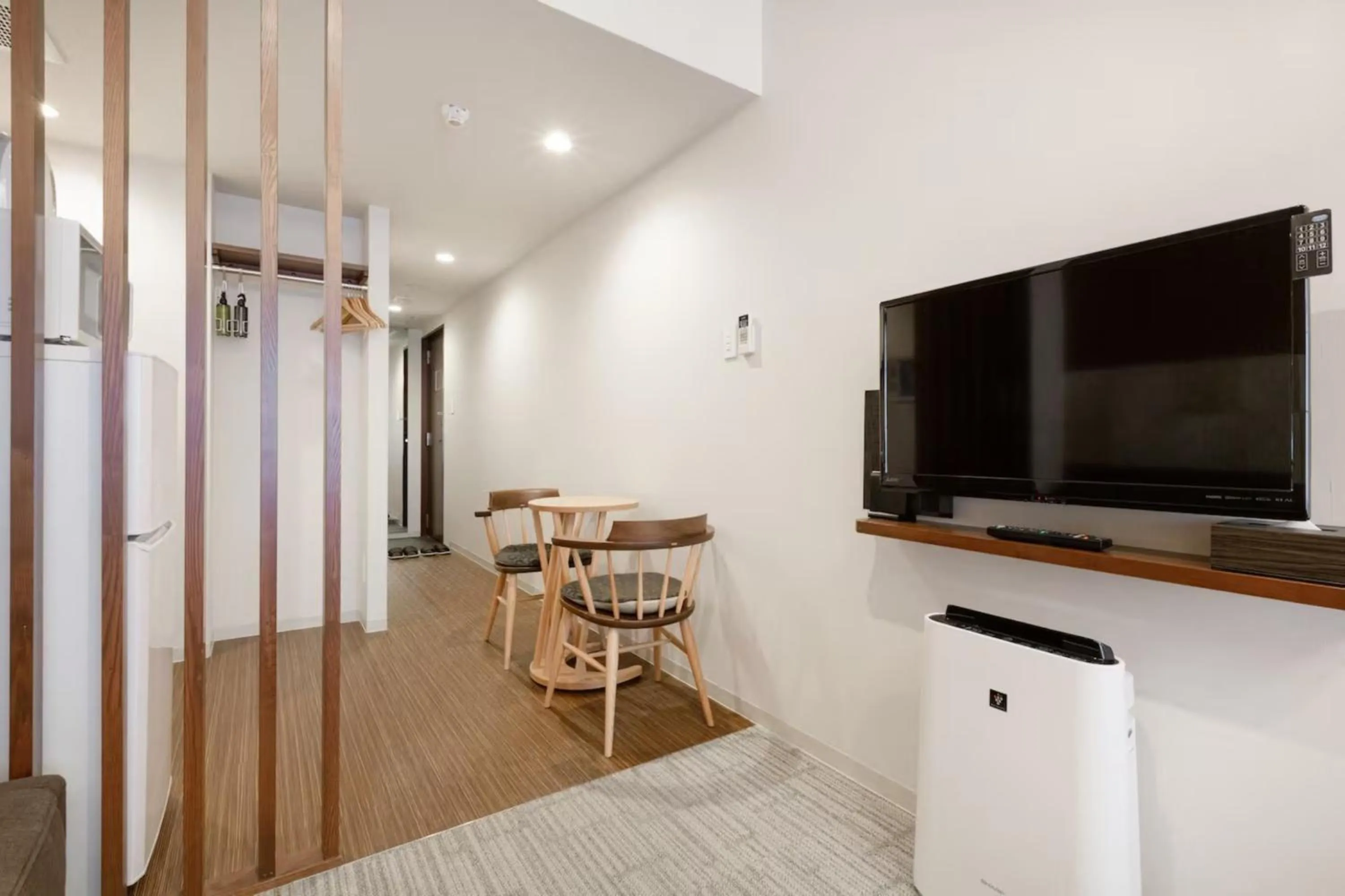 Seating area in Irori Kyoto Station Higashi-Honganji