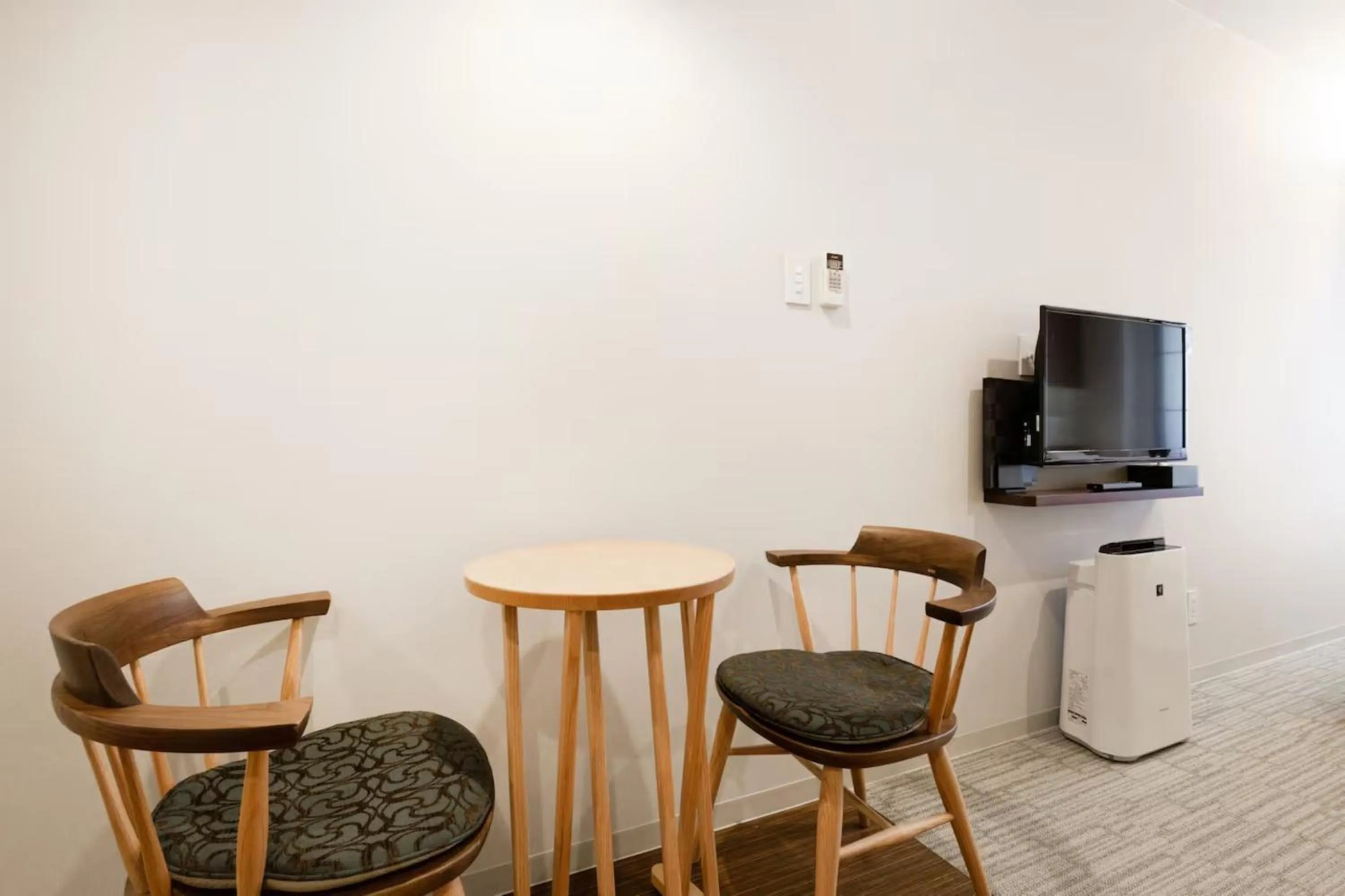 furniture in Irori Kyoto Station Higashi-Honganji