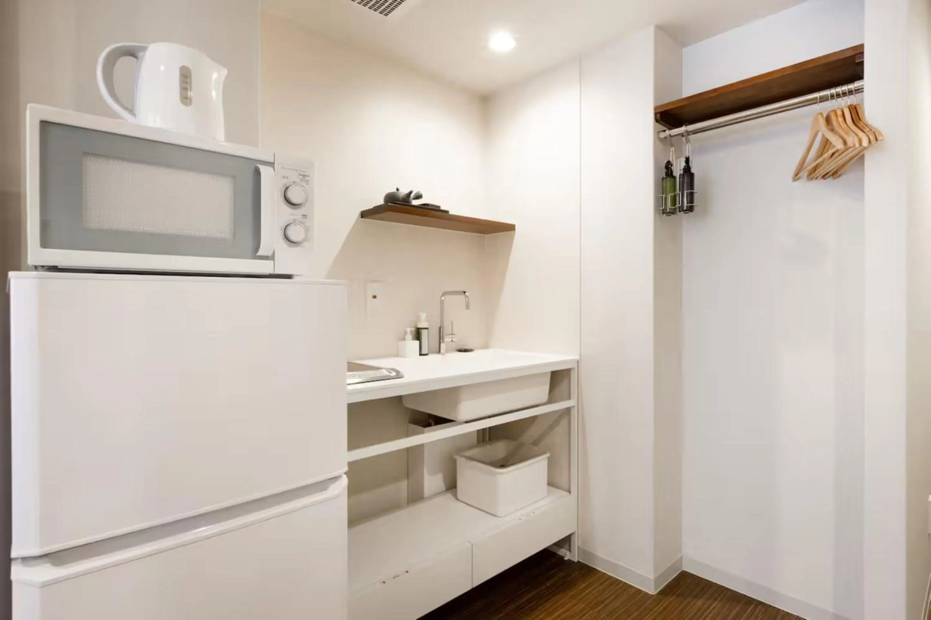 Kitchen or kitchenette in Irori Kyoto Station Higashi-Honganji