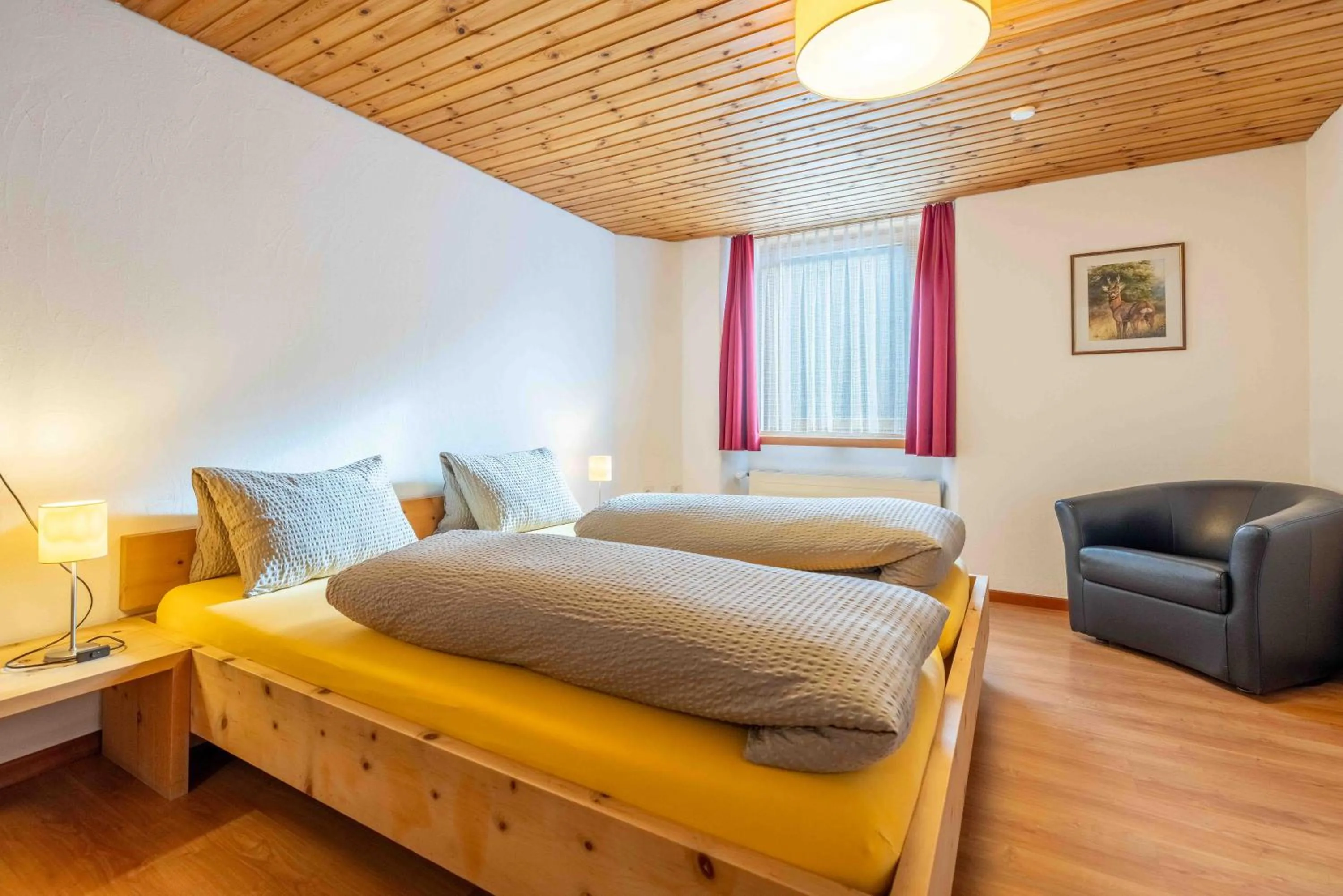 Bed in Garni Alpenrose - Grusaida