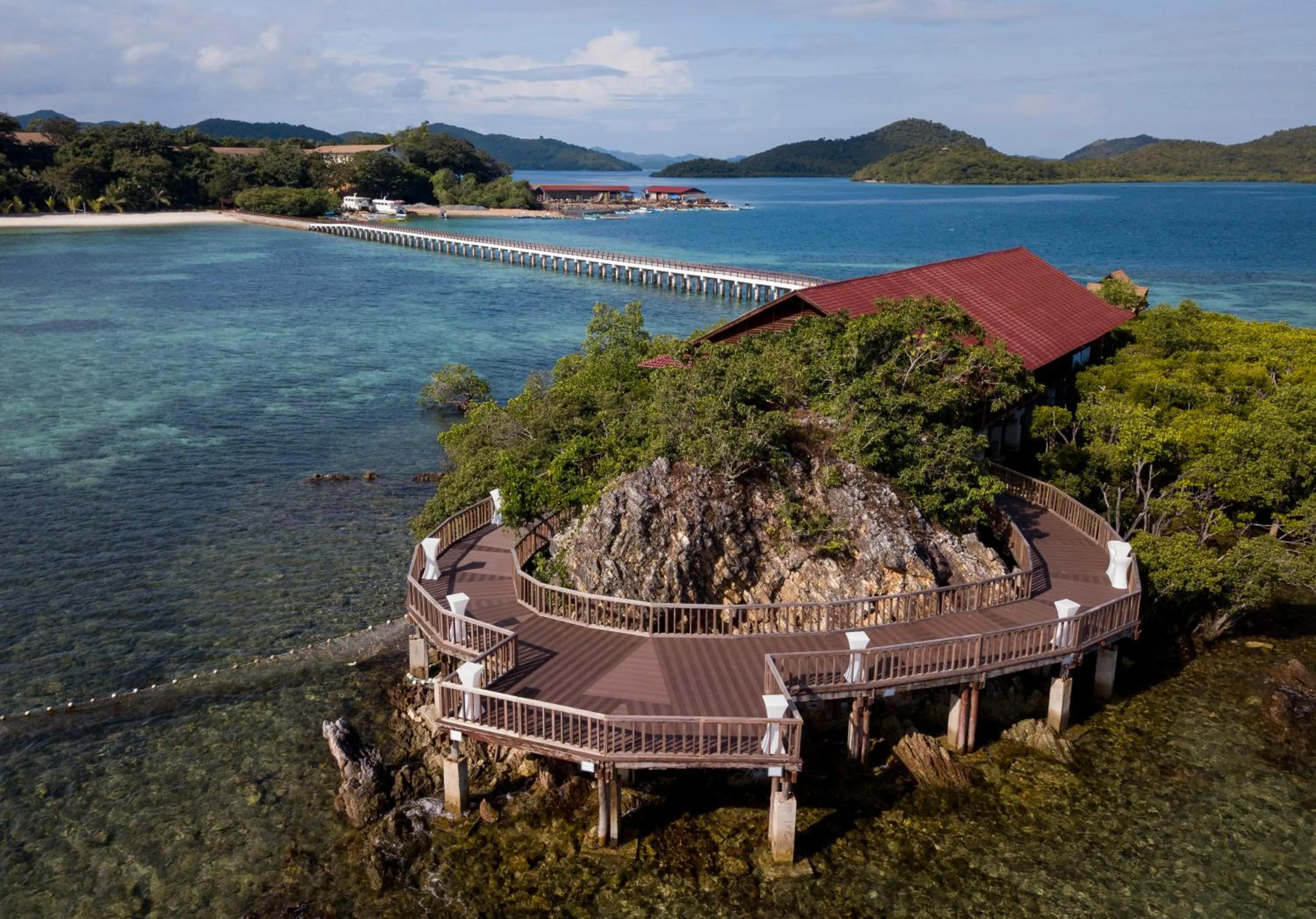 Restaurant/places to eat in Sunlight Ecotourism Island Resort