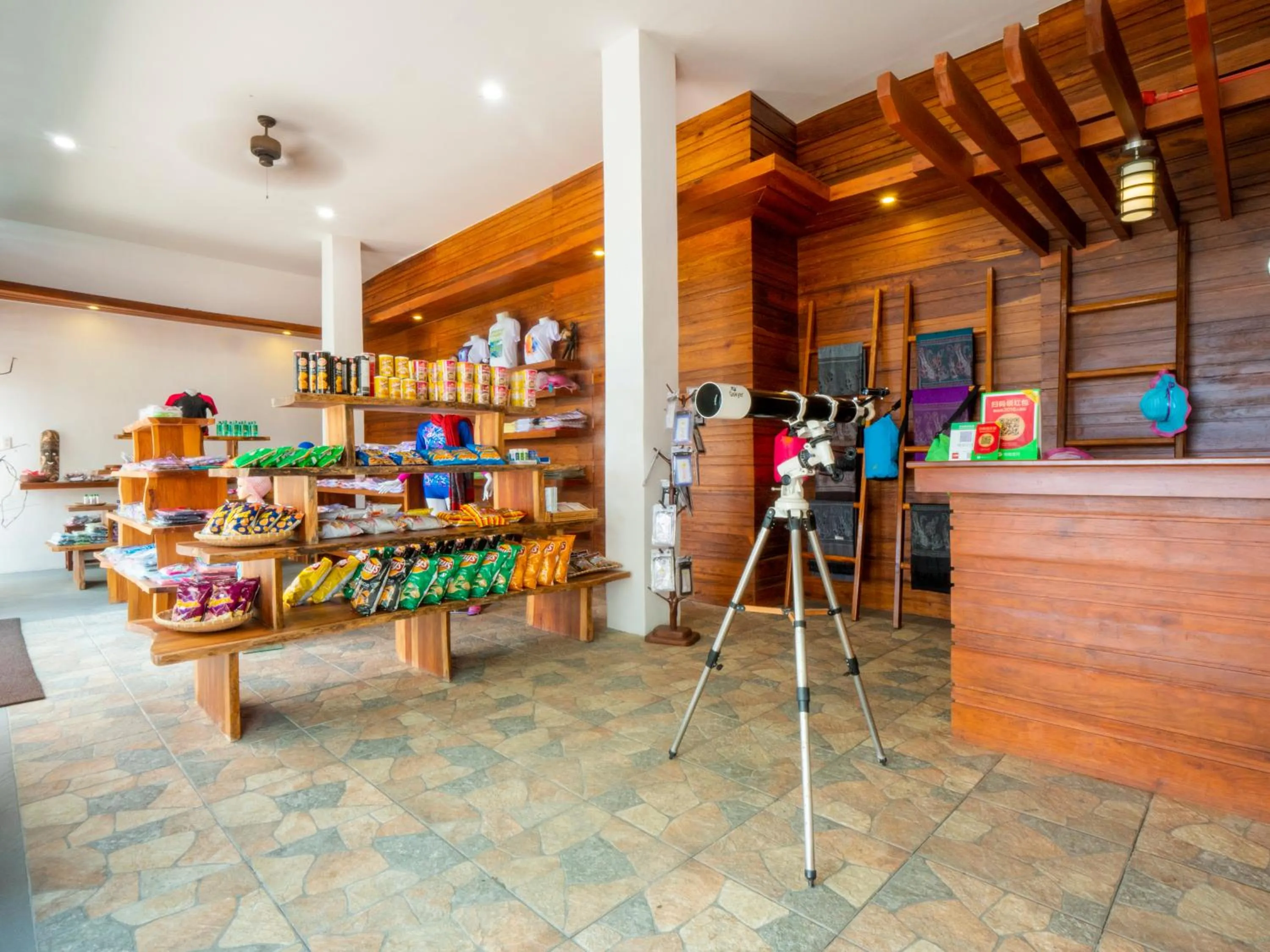 On-site shops in Sunlight Ecotourism Island Resort