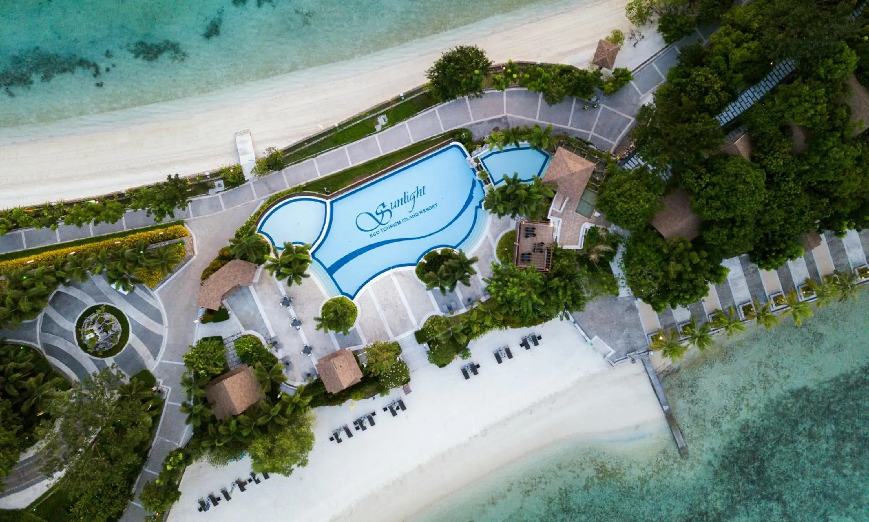 Swimming pool in Sunlight Ecotourism Island Resort Swimming pool in Sunlight Ecotourism Island Resort